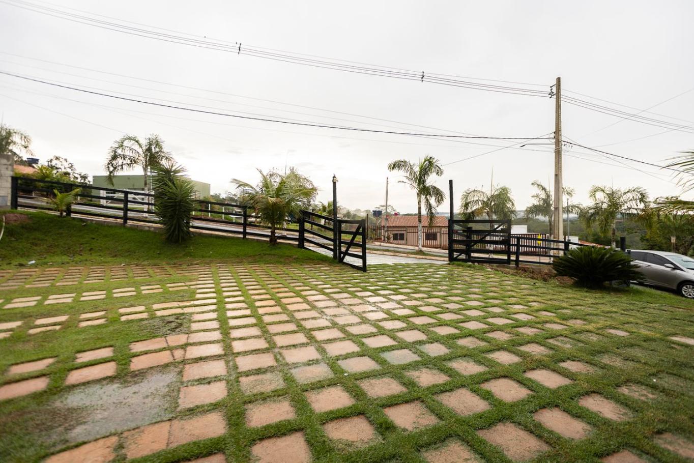 Casa com piscina, churrasq e Wi-Fi em Alexania GO