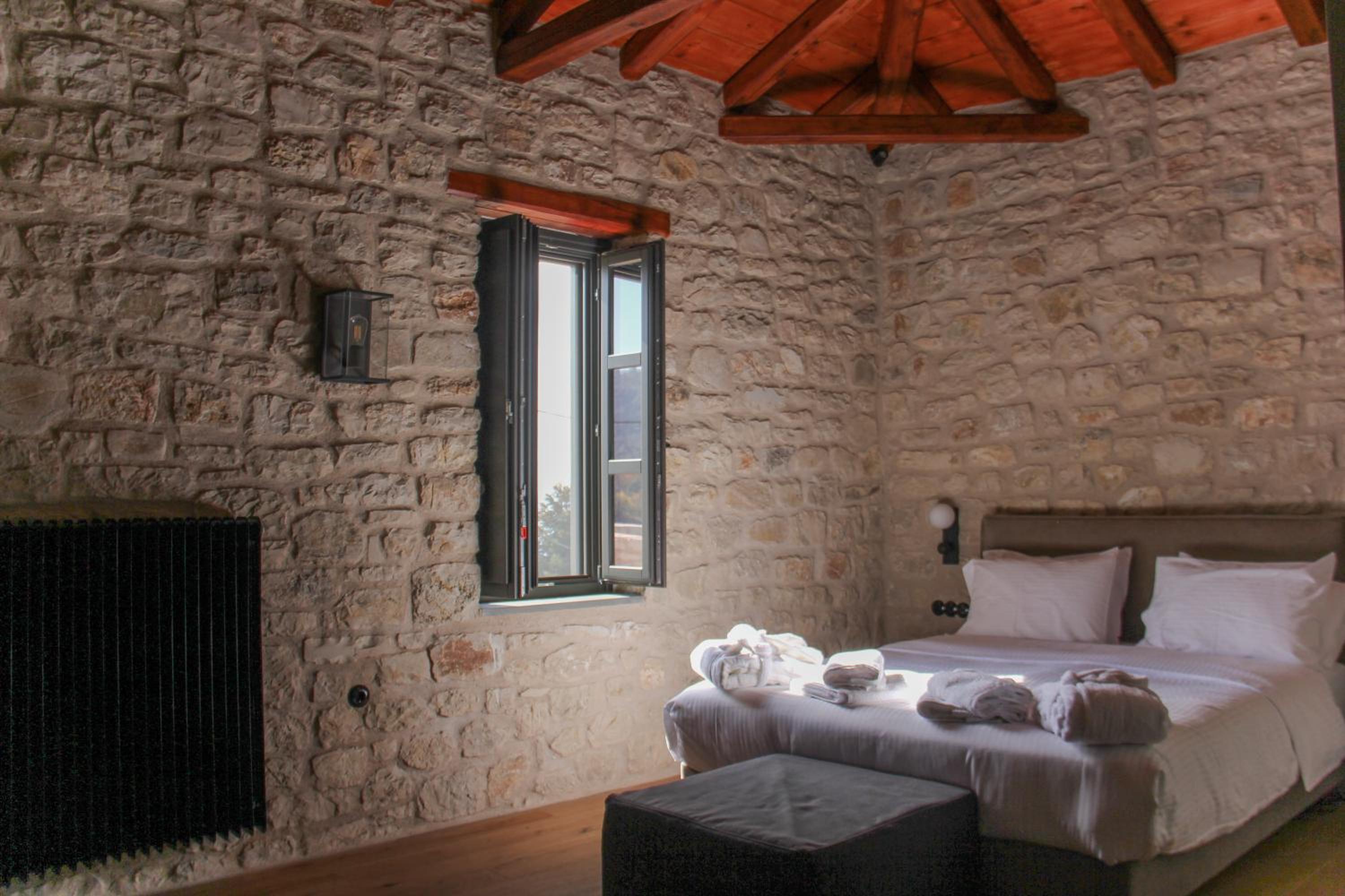 Lithero Suites