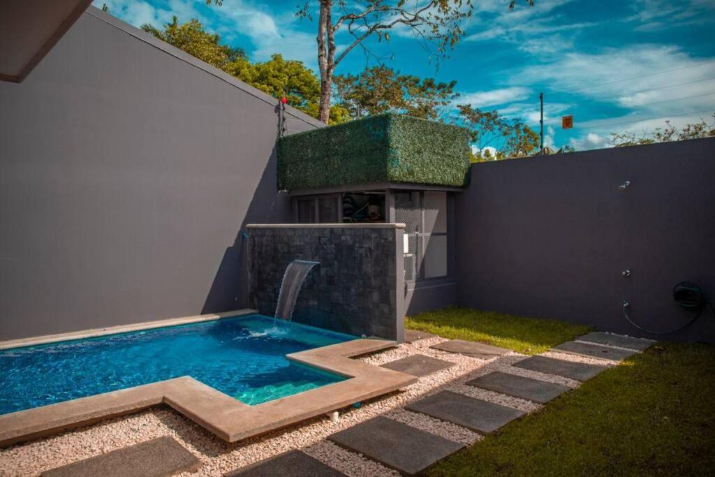 Casa Mooreski NaranjitoLuxury Home sleeps 8