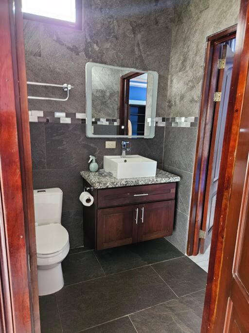 Casa Mooreski NaranjitoLuxury Home sleeps 8
