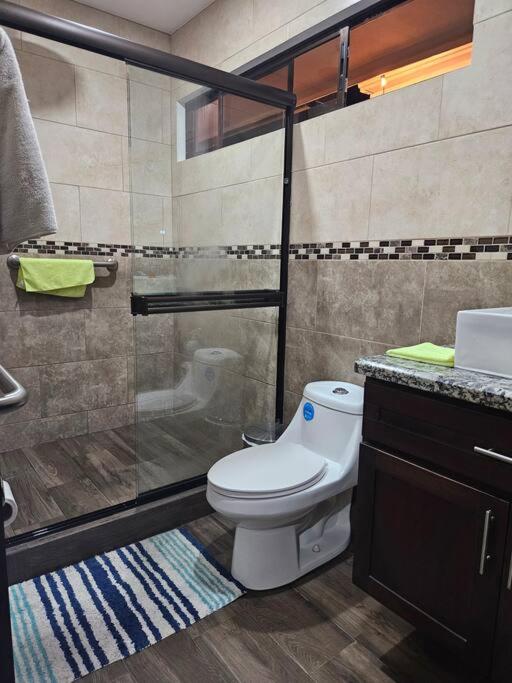 Casa Mooreski NaranjitoLuxury Home sleeps 8