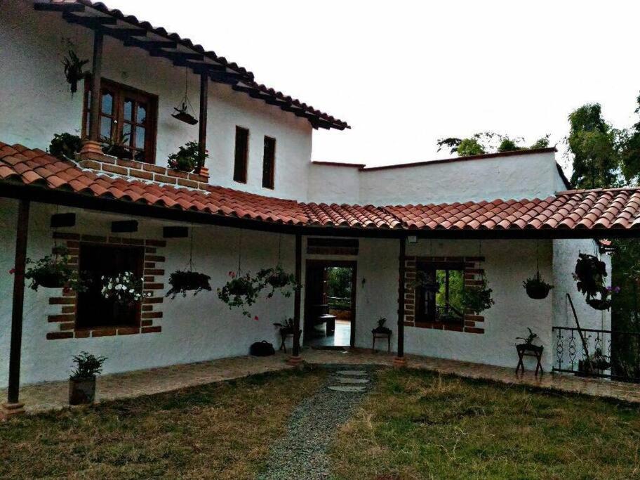 Casa de Campo en Jardín Alojamiento Familiar