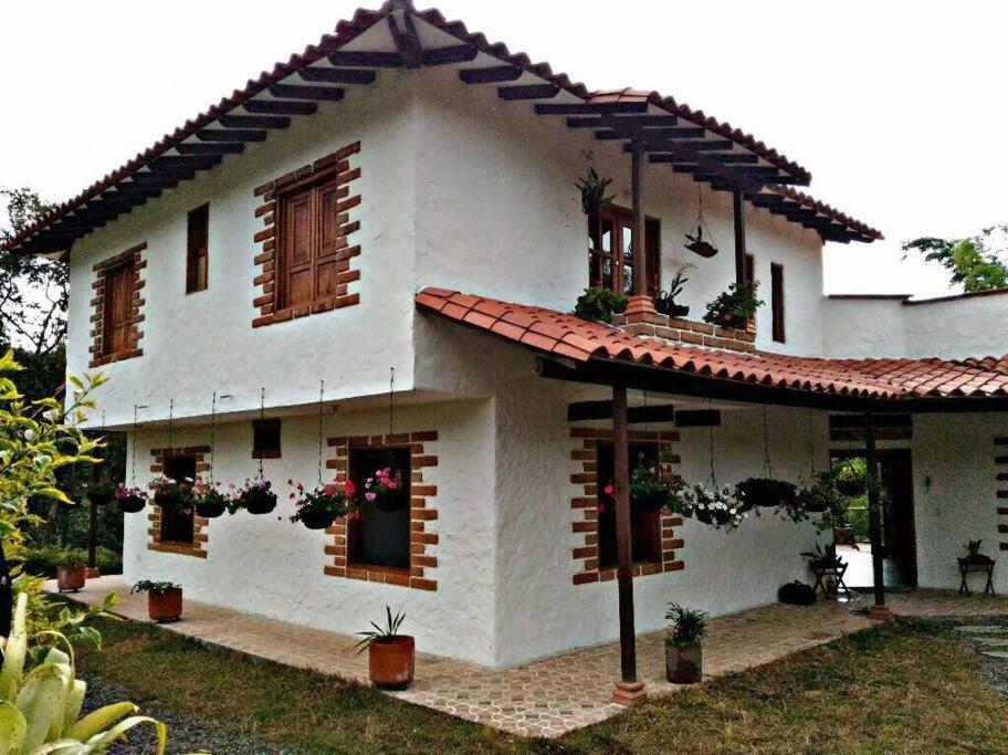 Casa de Campo en Jardín Alojamiento Familiar