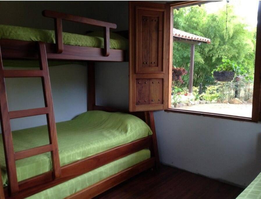 Casa de Campo en Jardín Alojamiento Familiar