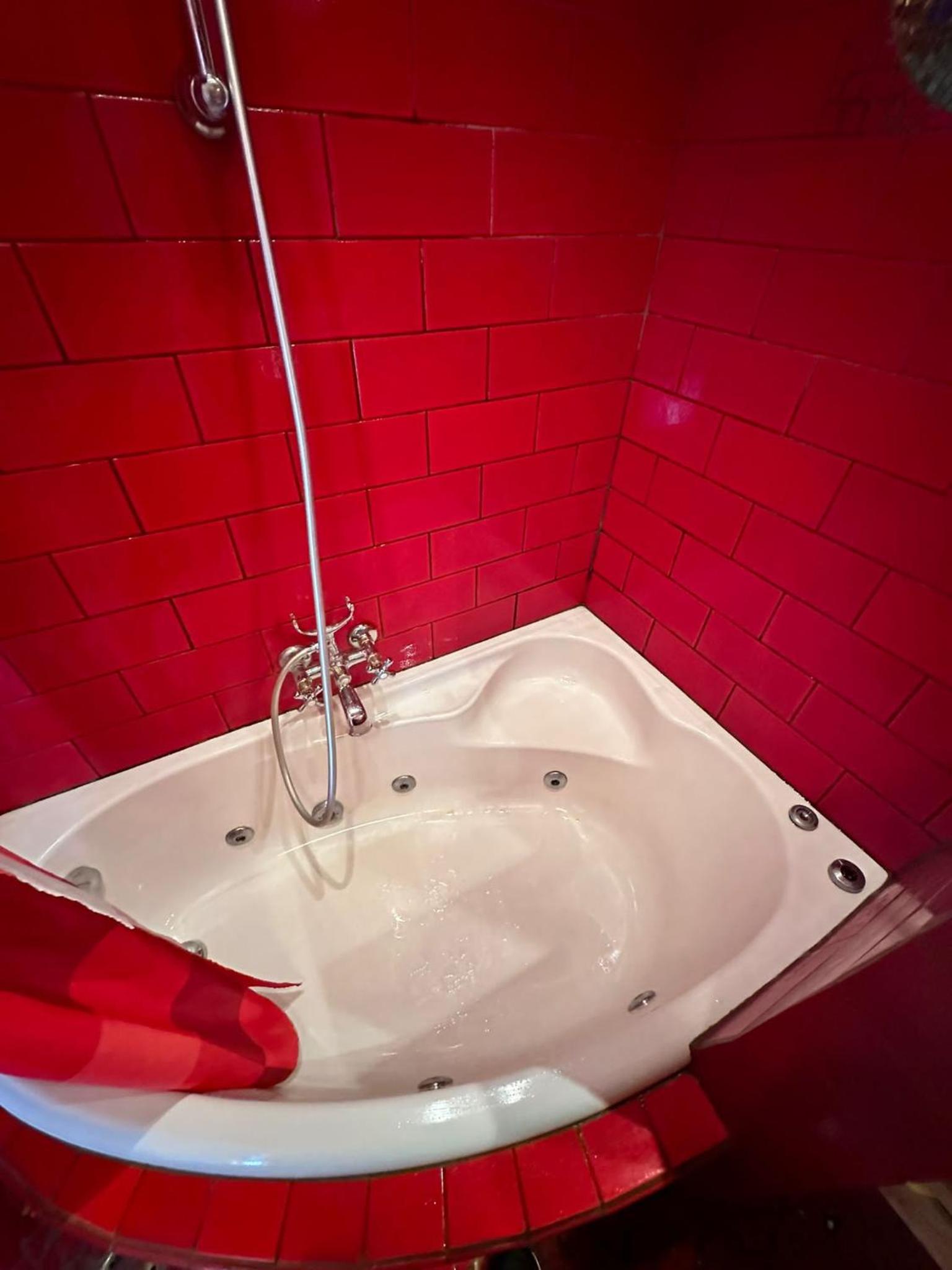 Single bed room in Homestay view 4