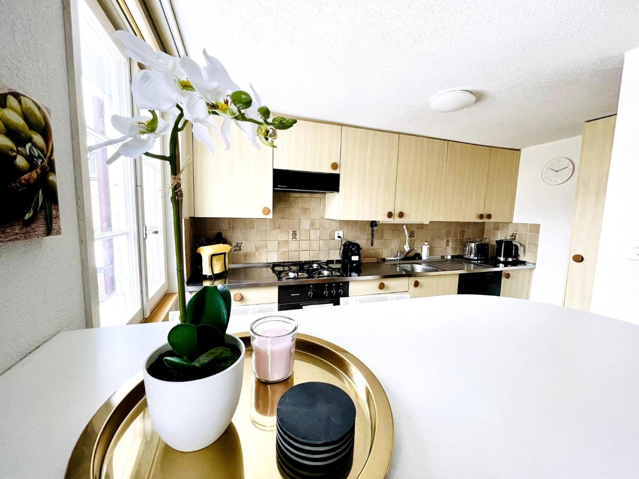Einzigartige Schone Altbau- Wohnung Im Zentrum