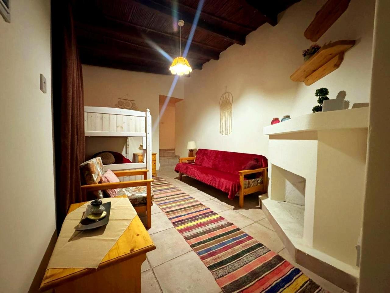 AsteriA Arodes 3D House