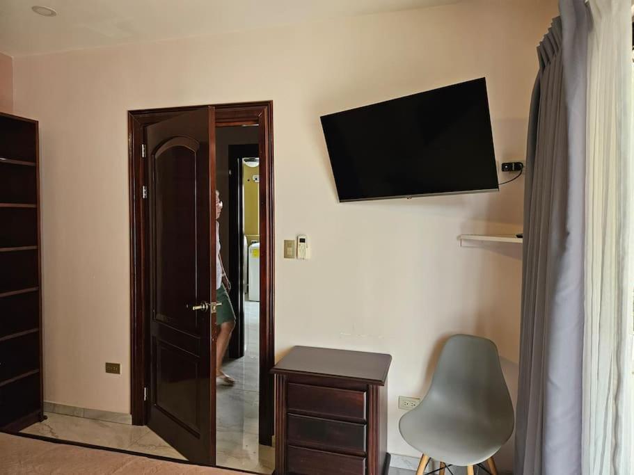 Casa Mooreski Naranjito Apartment sleeps 4