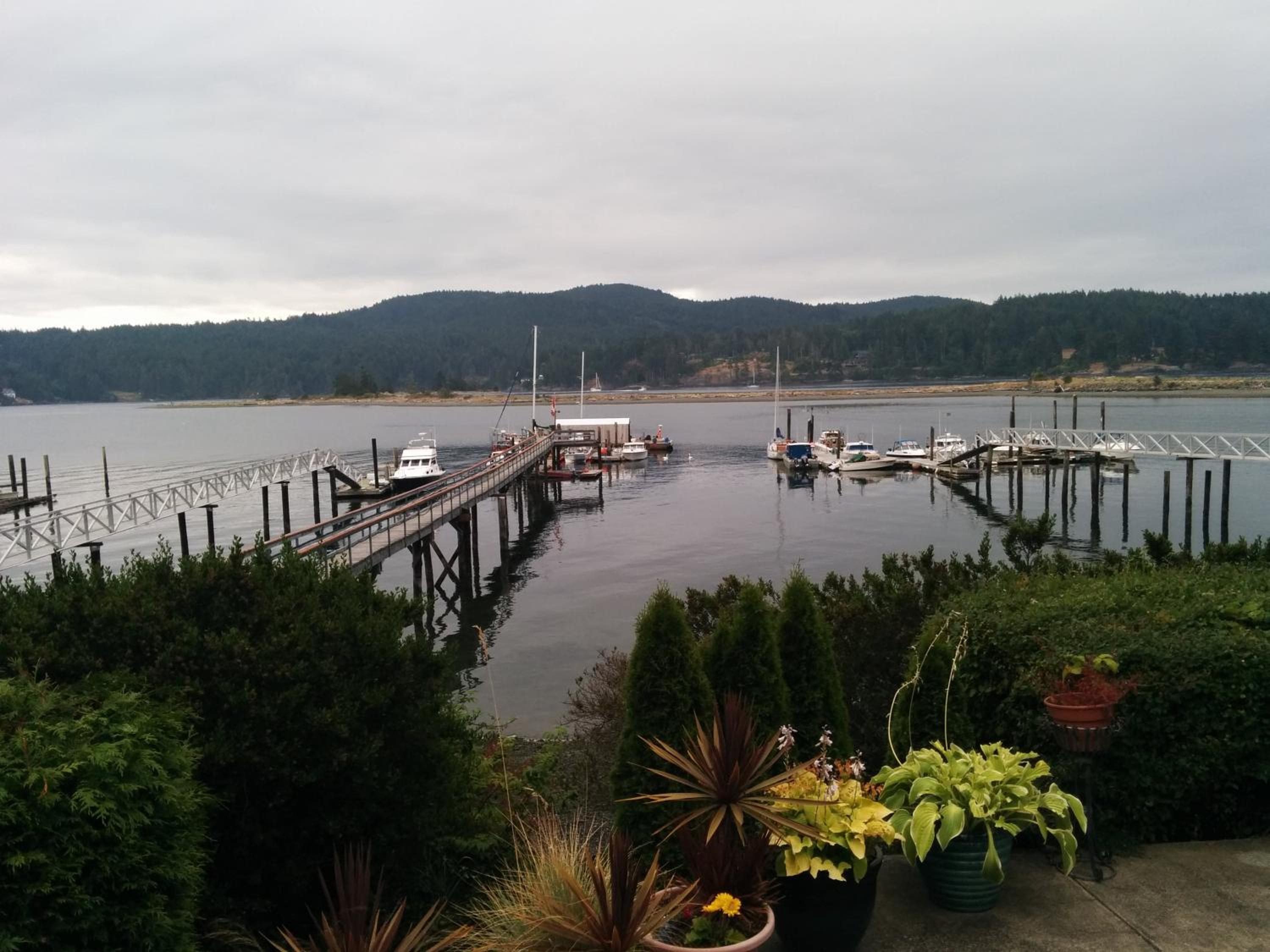 Sooke Vacations - Salty Towers Ocean Front Cottages - Property Image 63