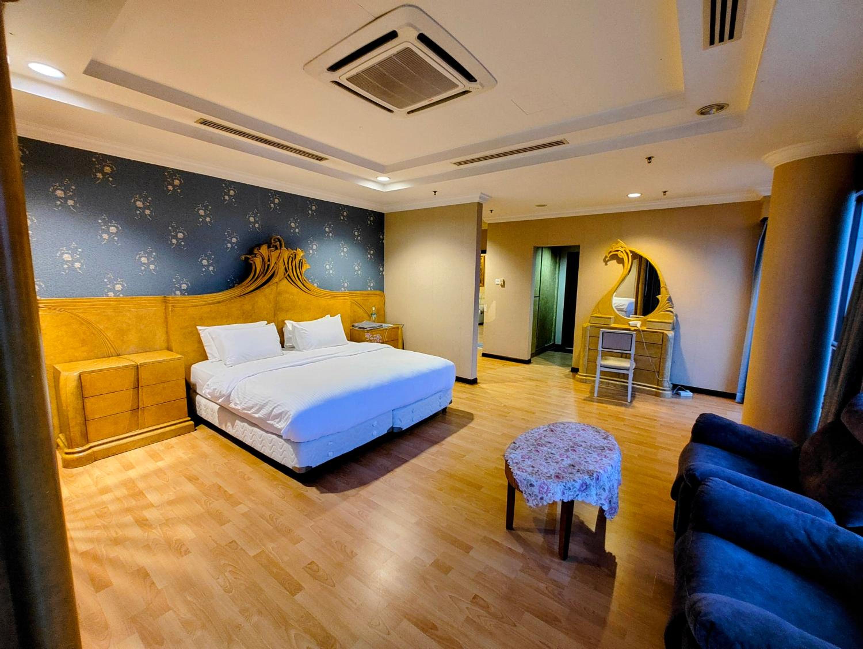 The Hotel Services Suites At Times Square Malaysia