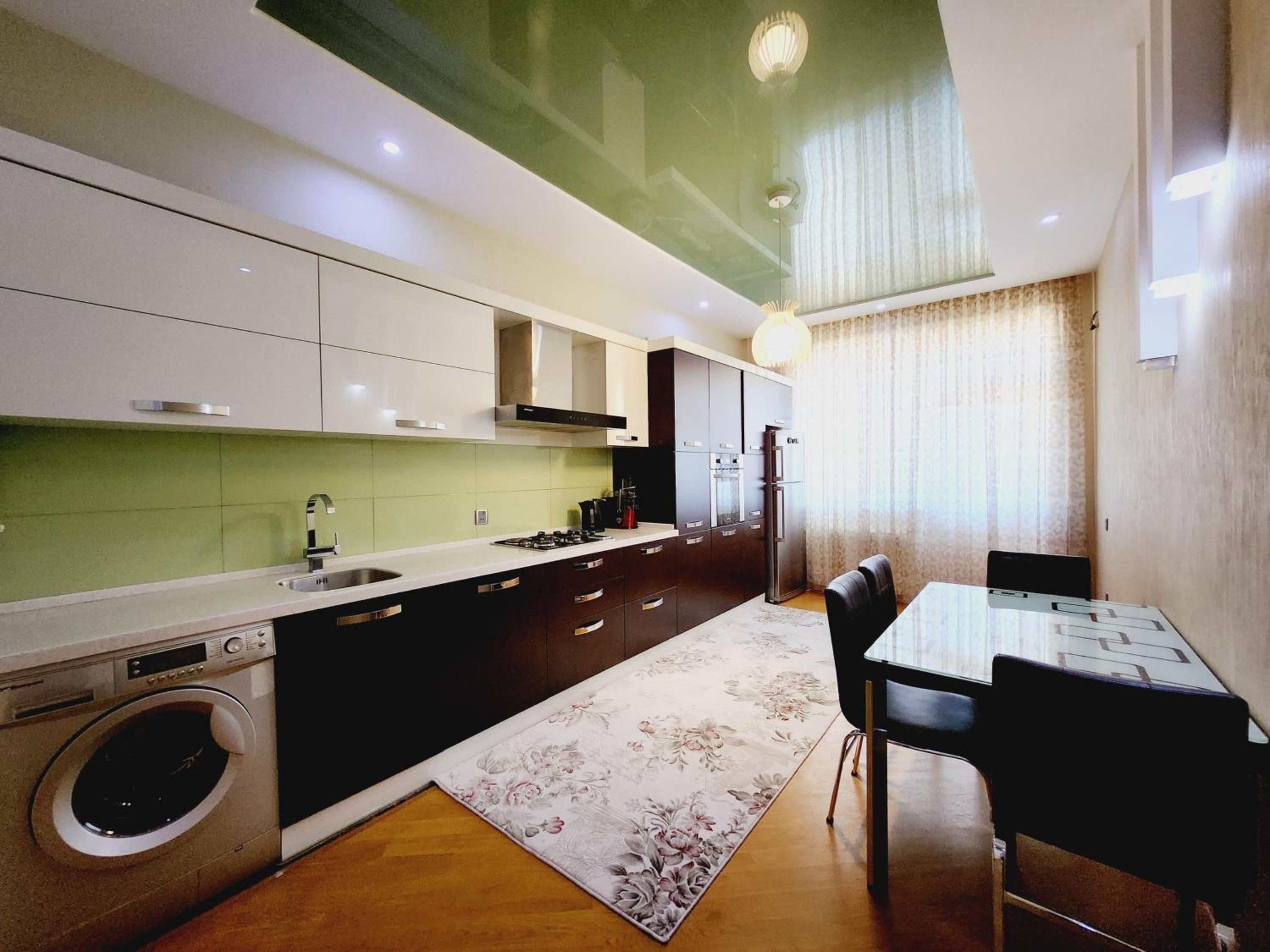 Araz's Central Apartment