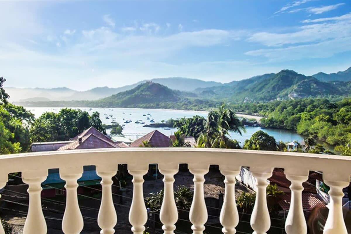 Top-Floor Condo with Sweeping Ocean, Mountain & Marina Views