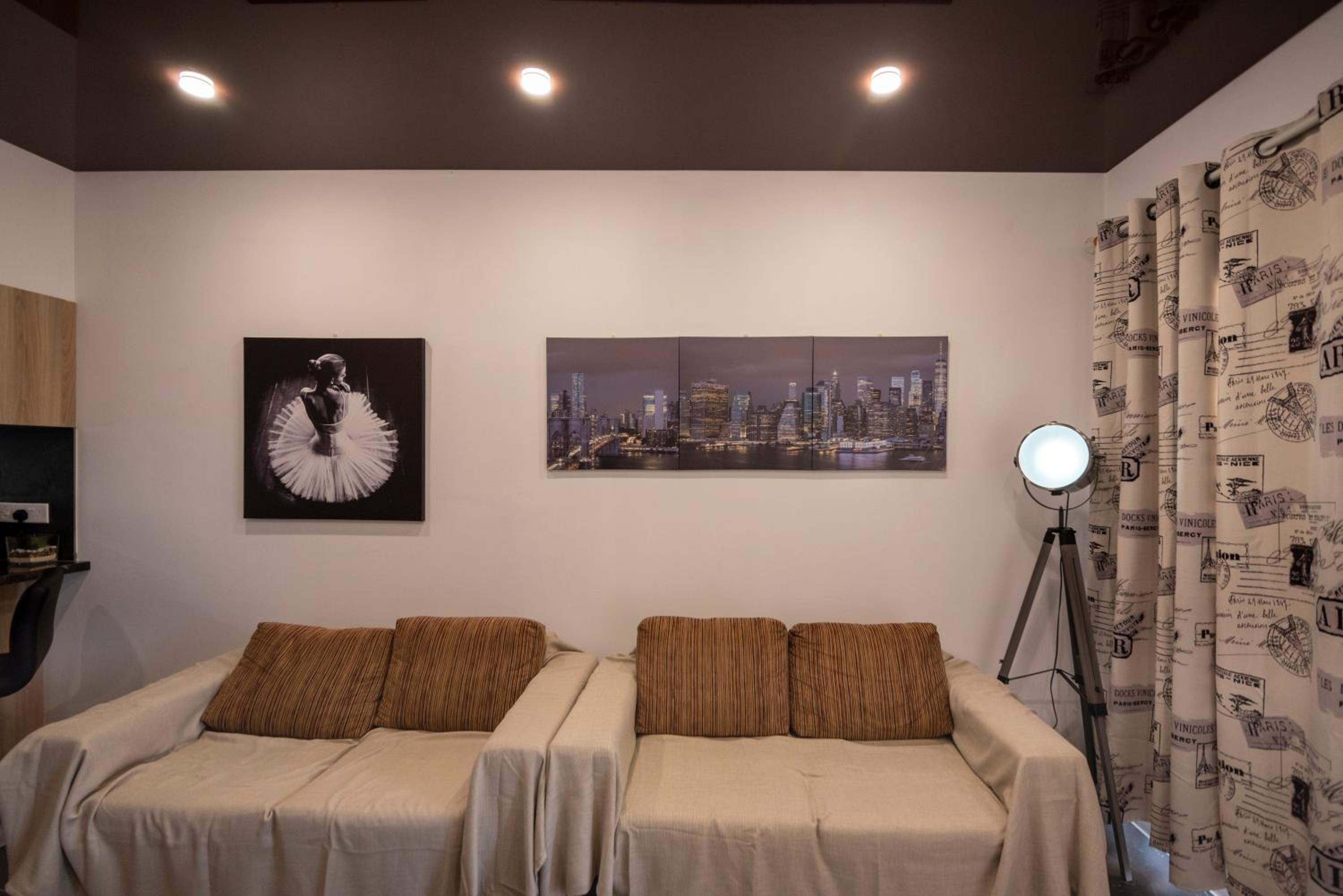 Mackenzie Suite