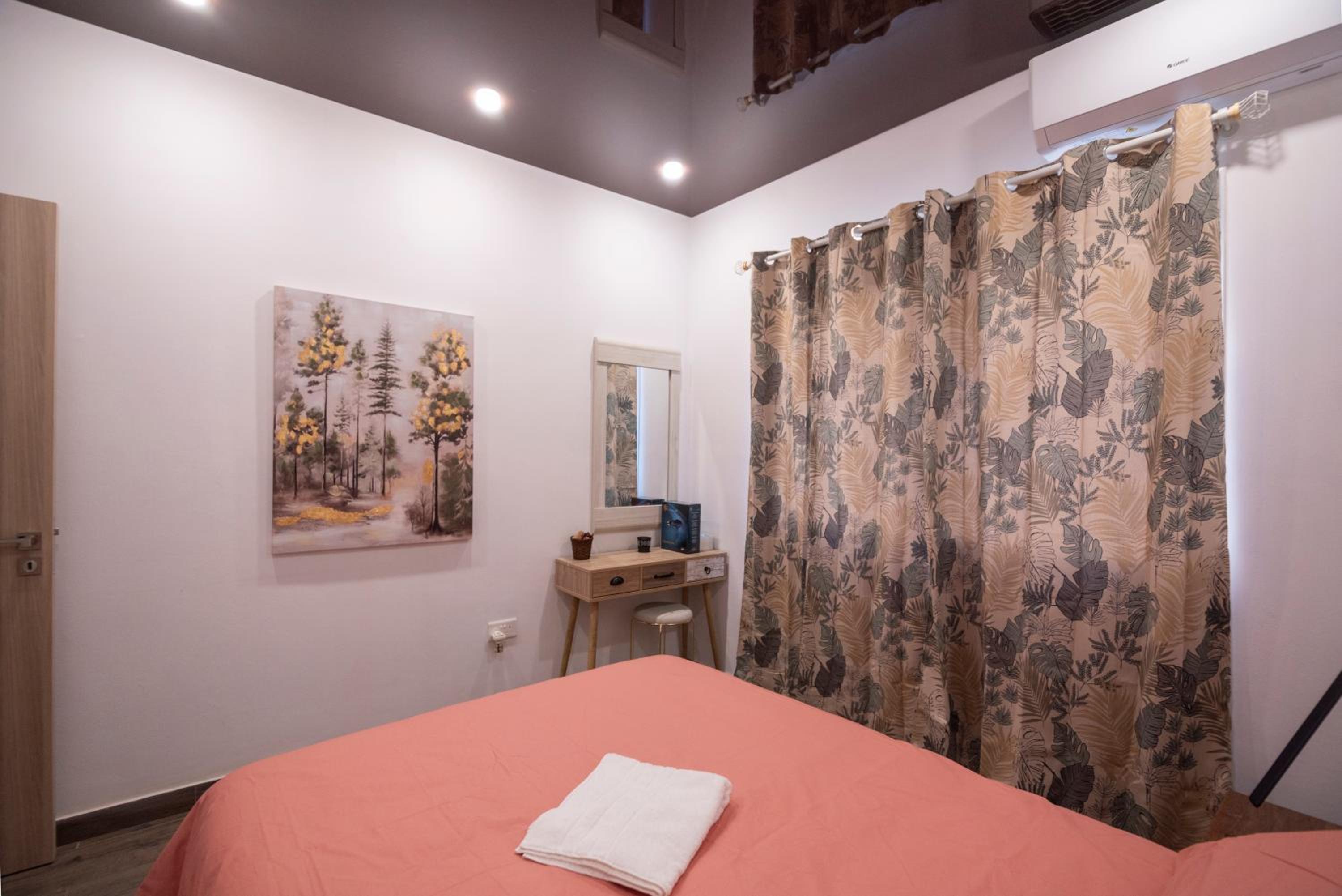 Mackenzie Suite