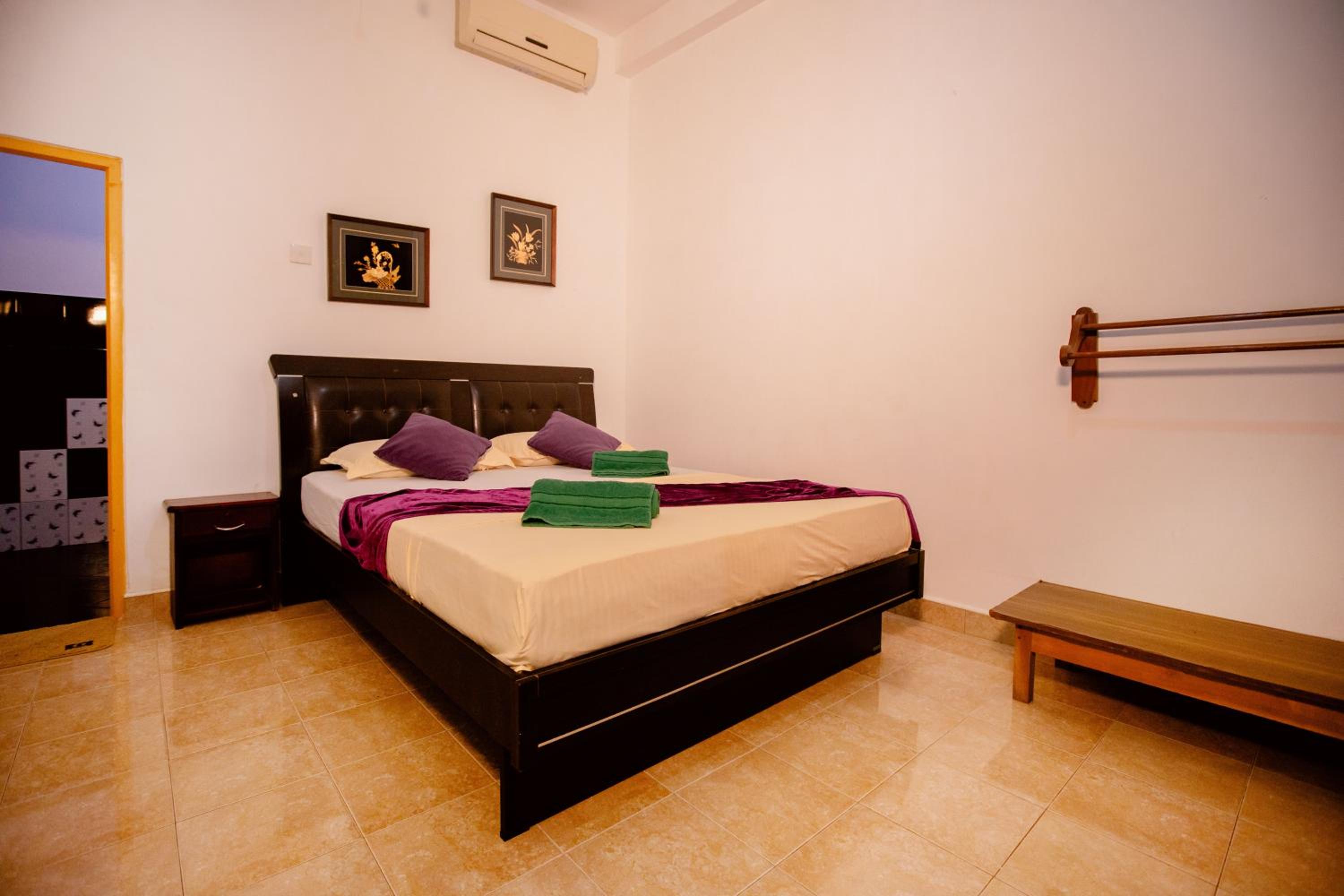 Yala River Face Inn