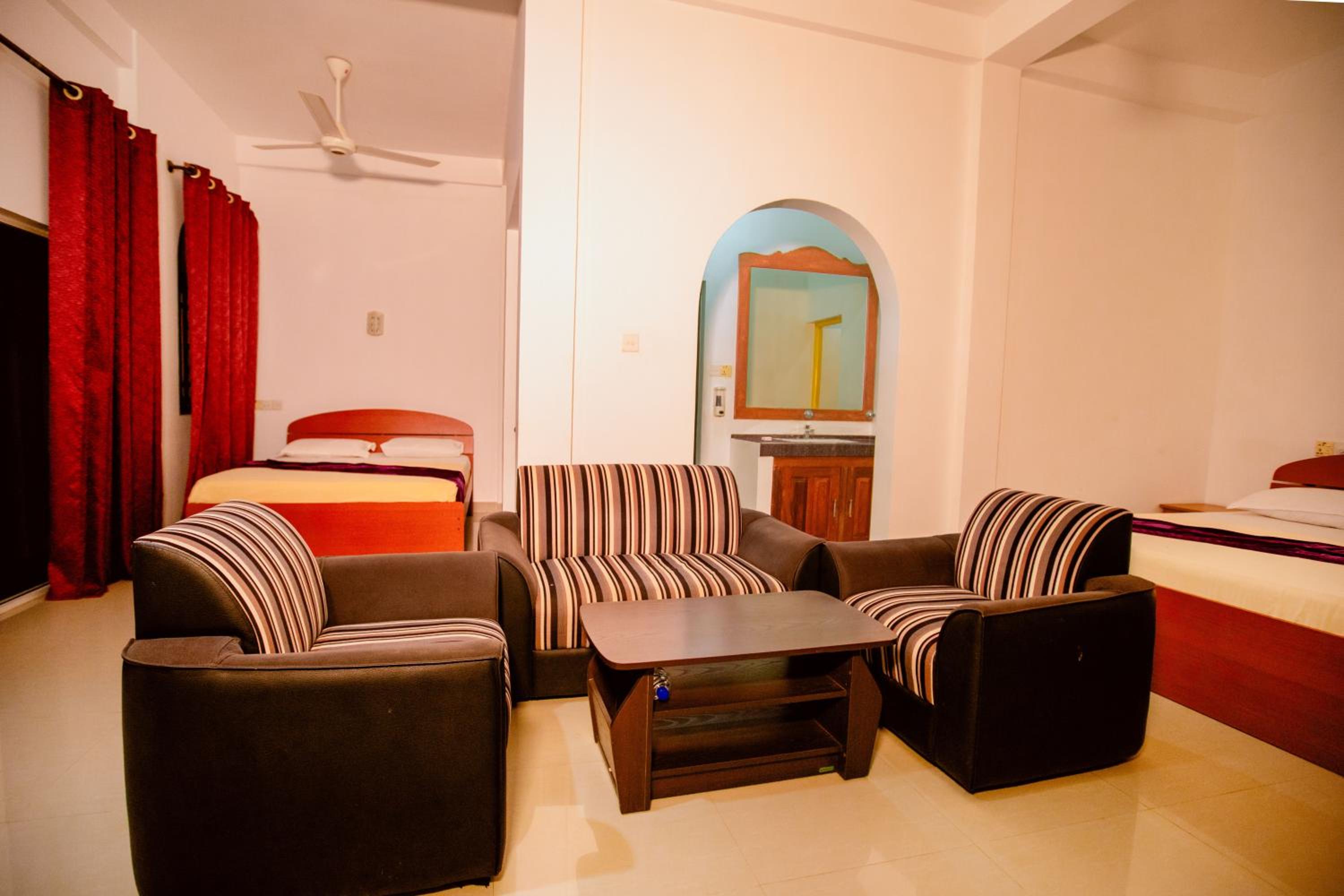 Yala River Face Inn