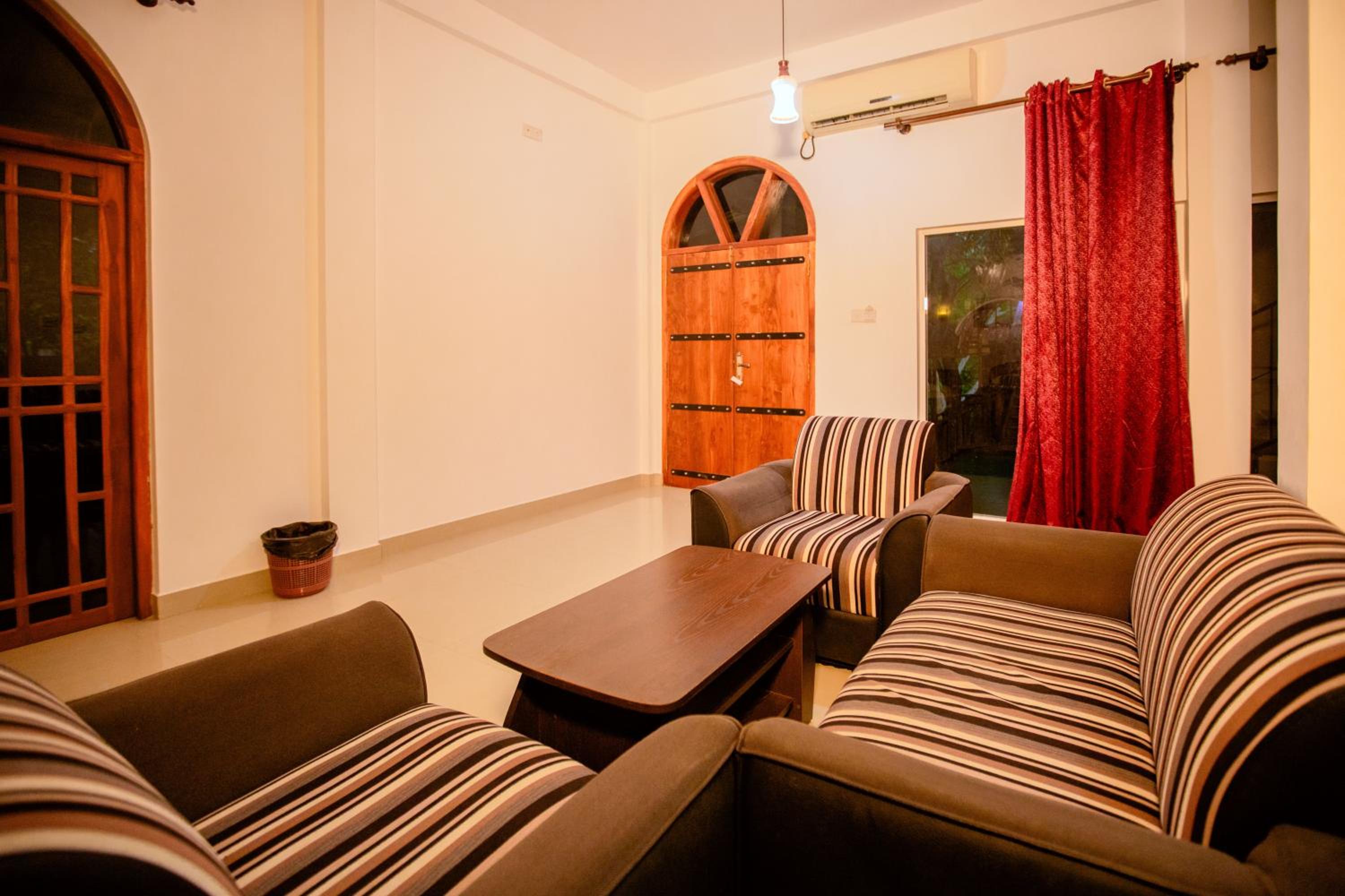 Yala River Face Inn
