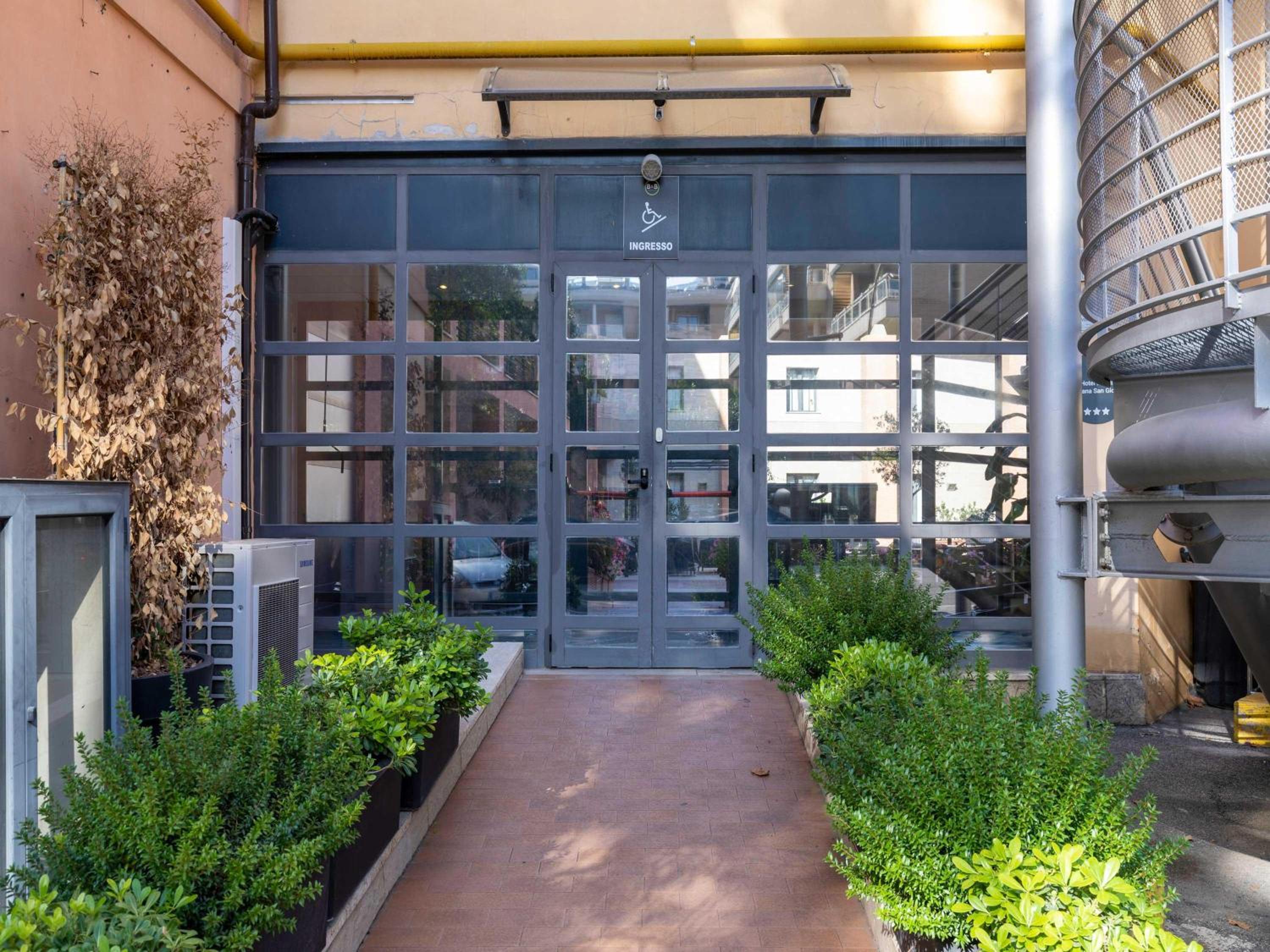 B&B Hotel Roma Tuscolana San Giovanni