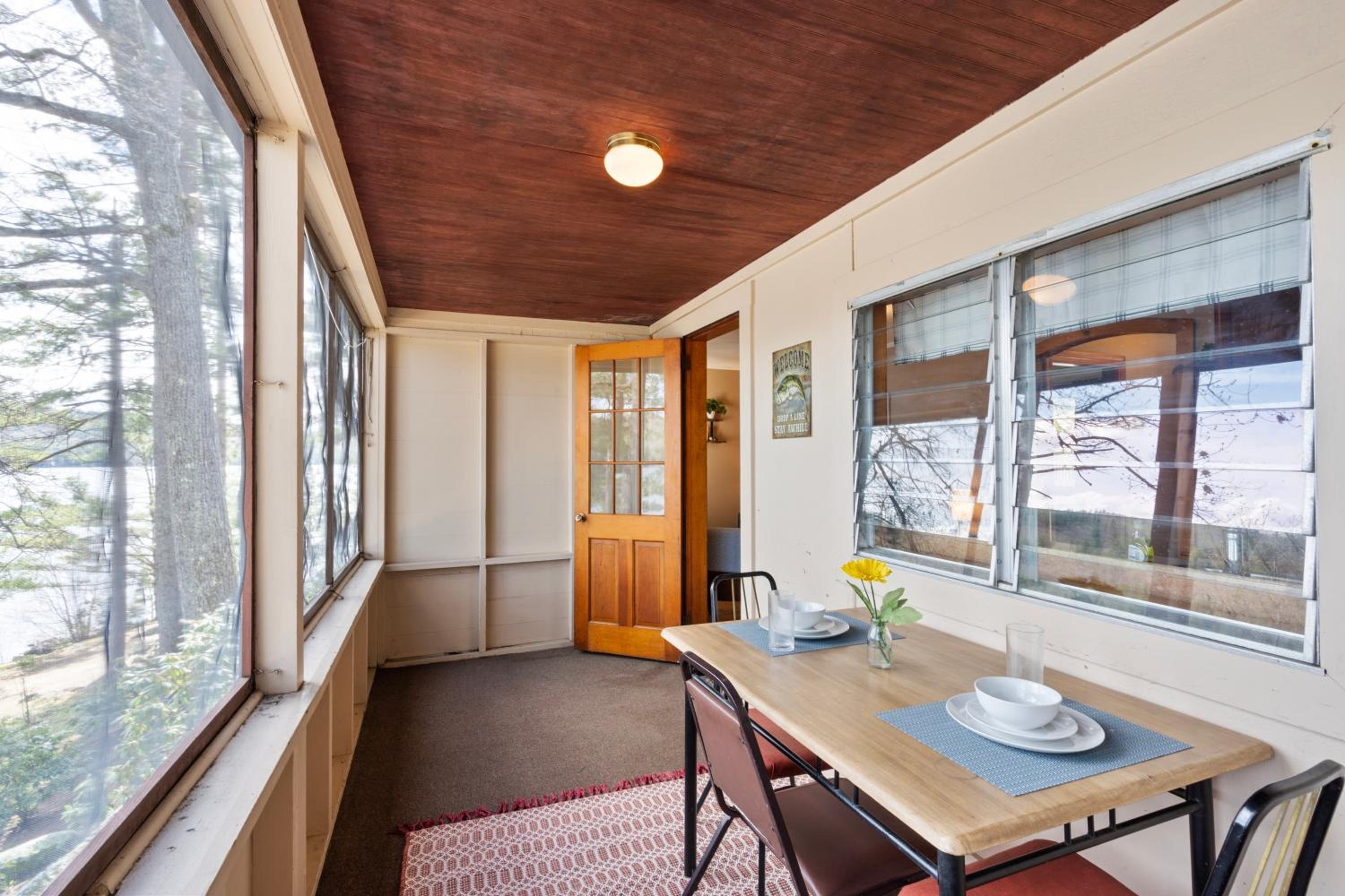 Squam Waterfront 2 bed rental (Suite 6) view 5