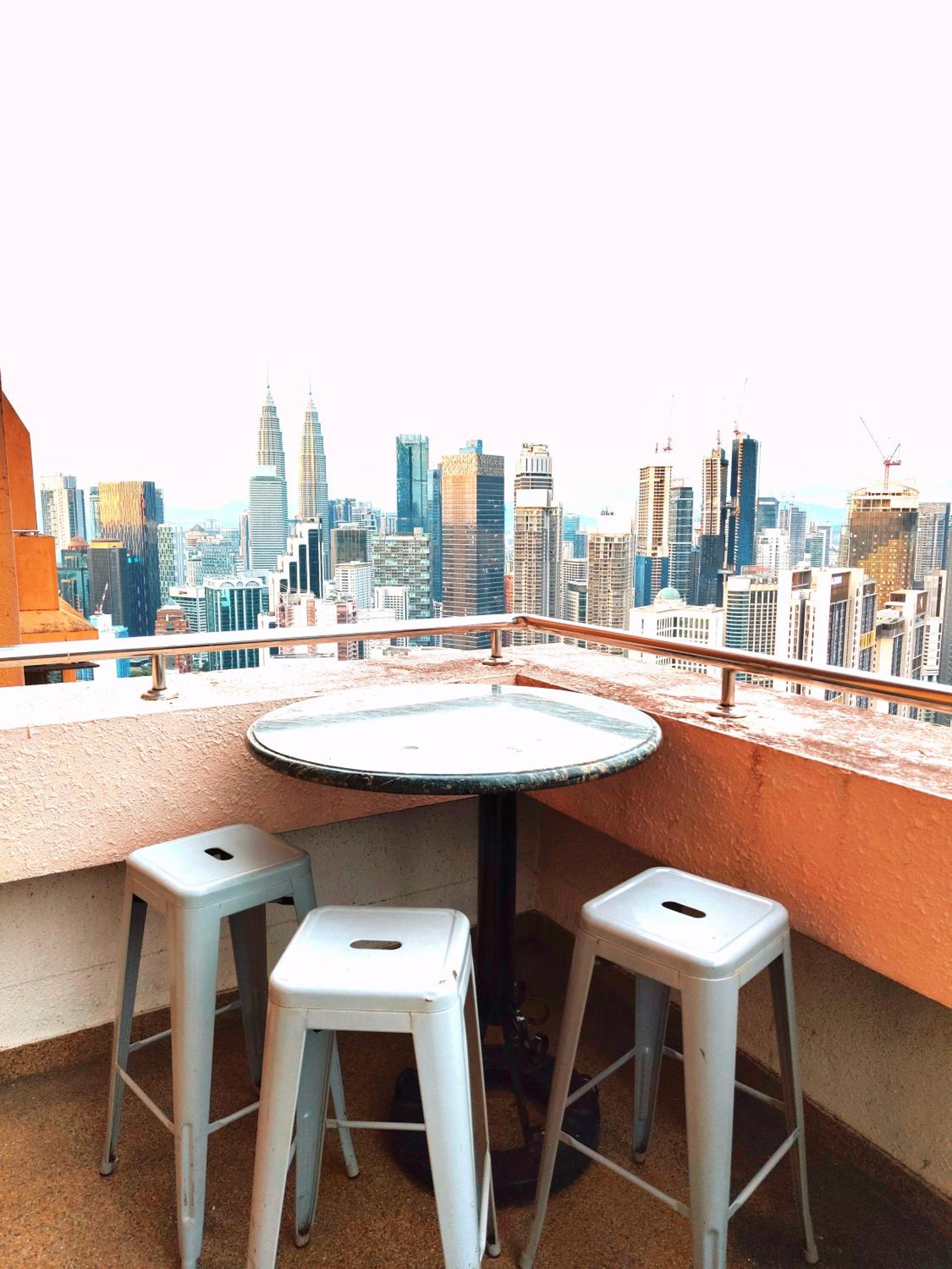BBS Apartment At Time Square East Lobby
