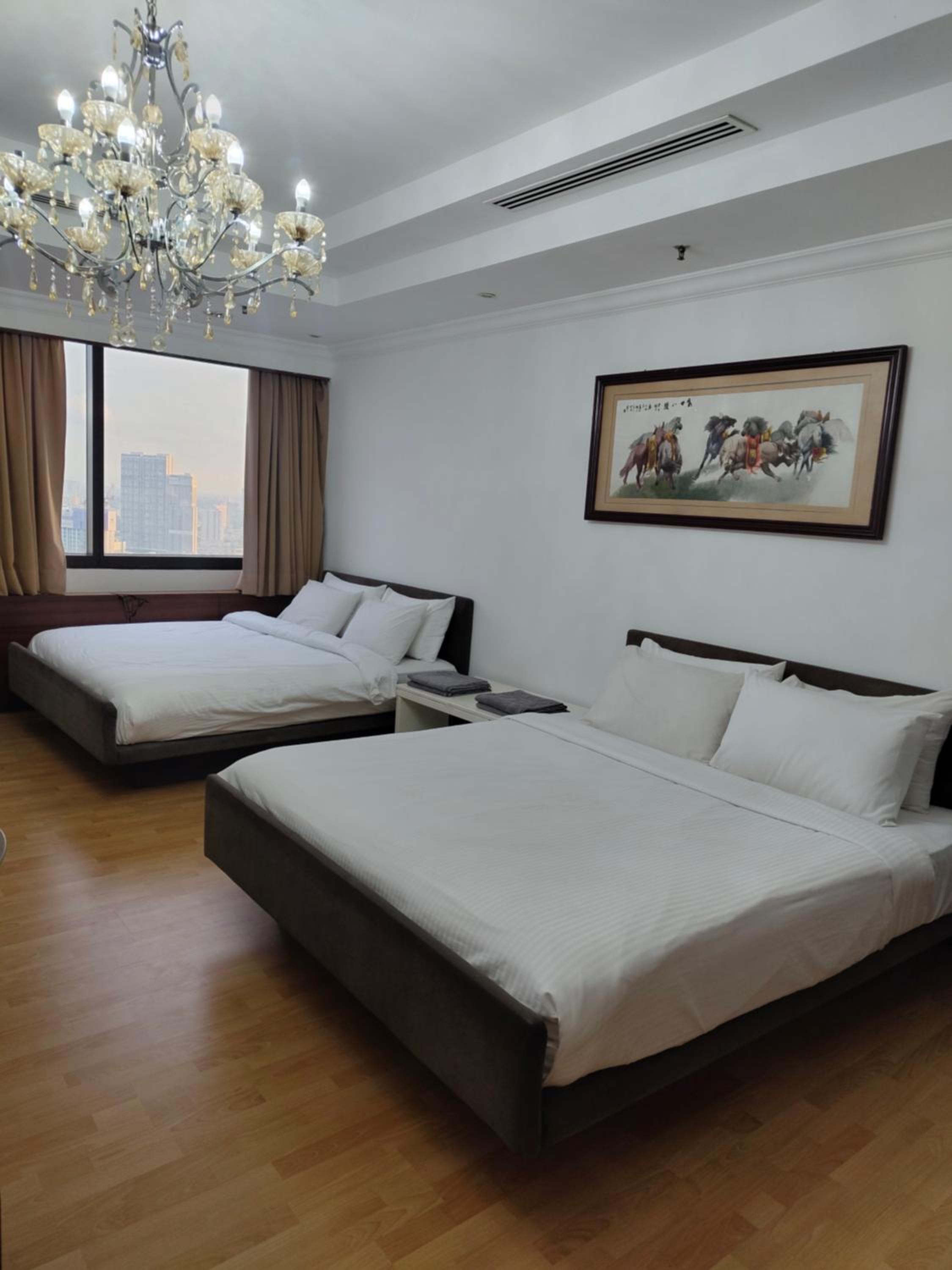 BBS Apartment At Time Square East Lobby