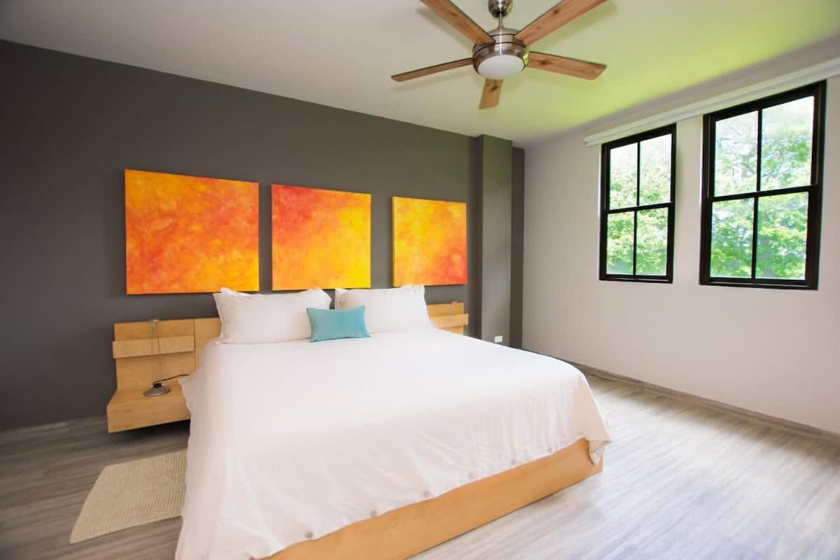 Chic Minimalist Condo with Swimming Pool, Hot Tub, and Beach Club Access
