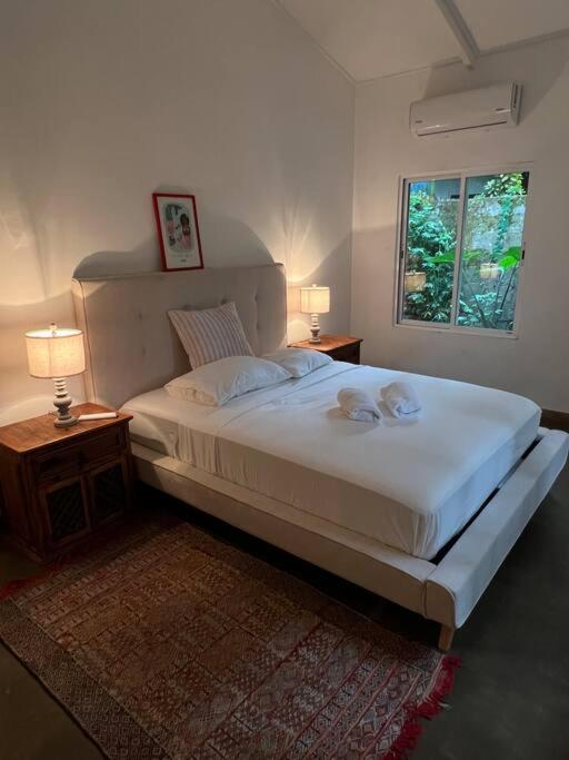 Casa Cemalu 3 bedroom w pool walk to beach