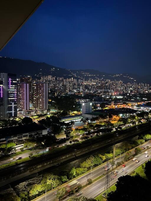 Apartamento en el Poblado ubicación excepcional