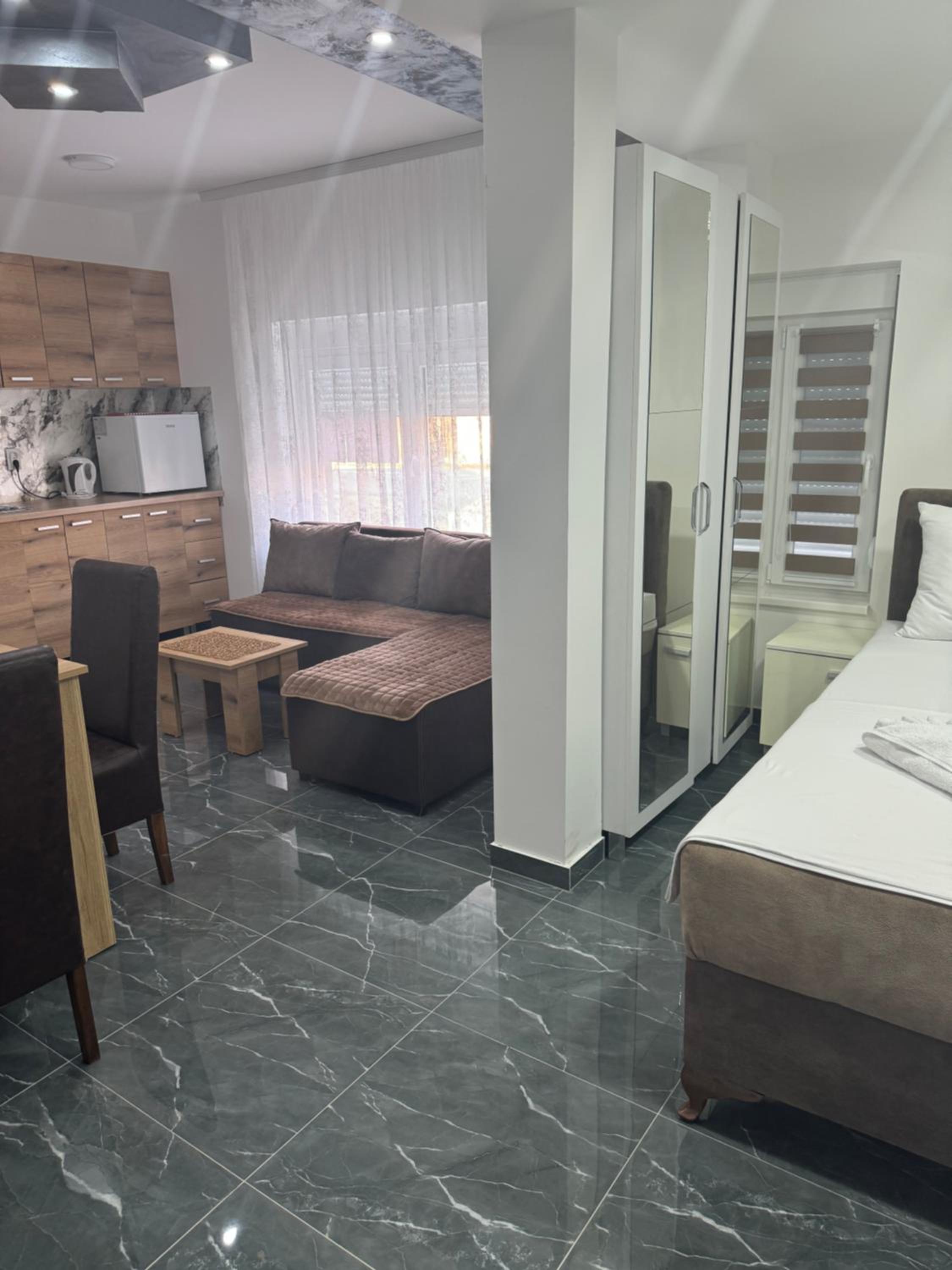 Sobe i Apartmani Casa Mia view 3