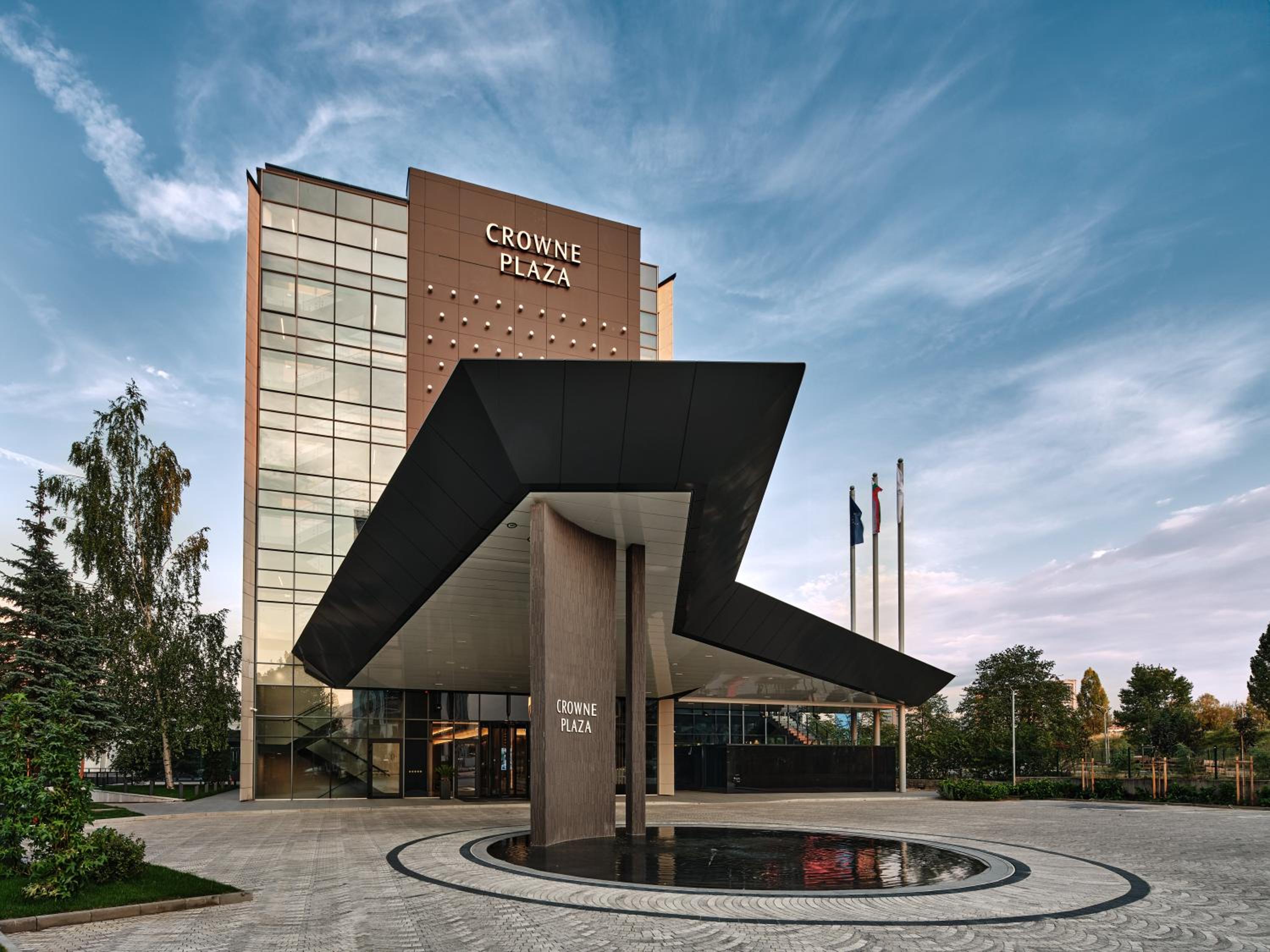 Hotel Crowne Plaza Sofia, an IHG Hotel - Image 1
