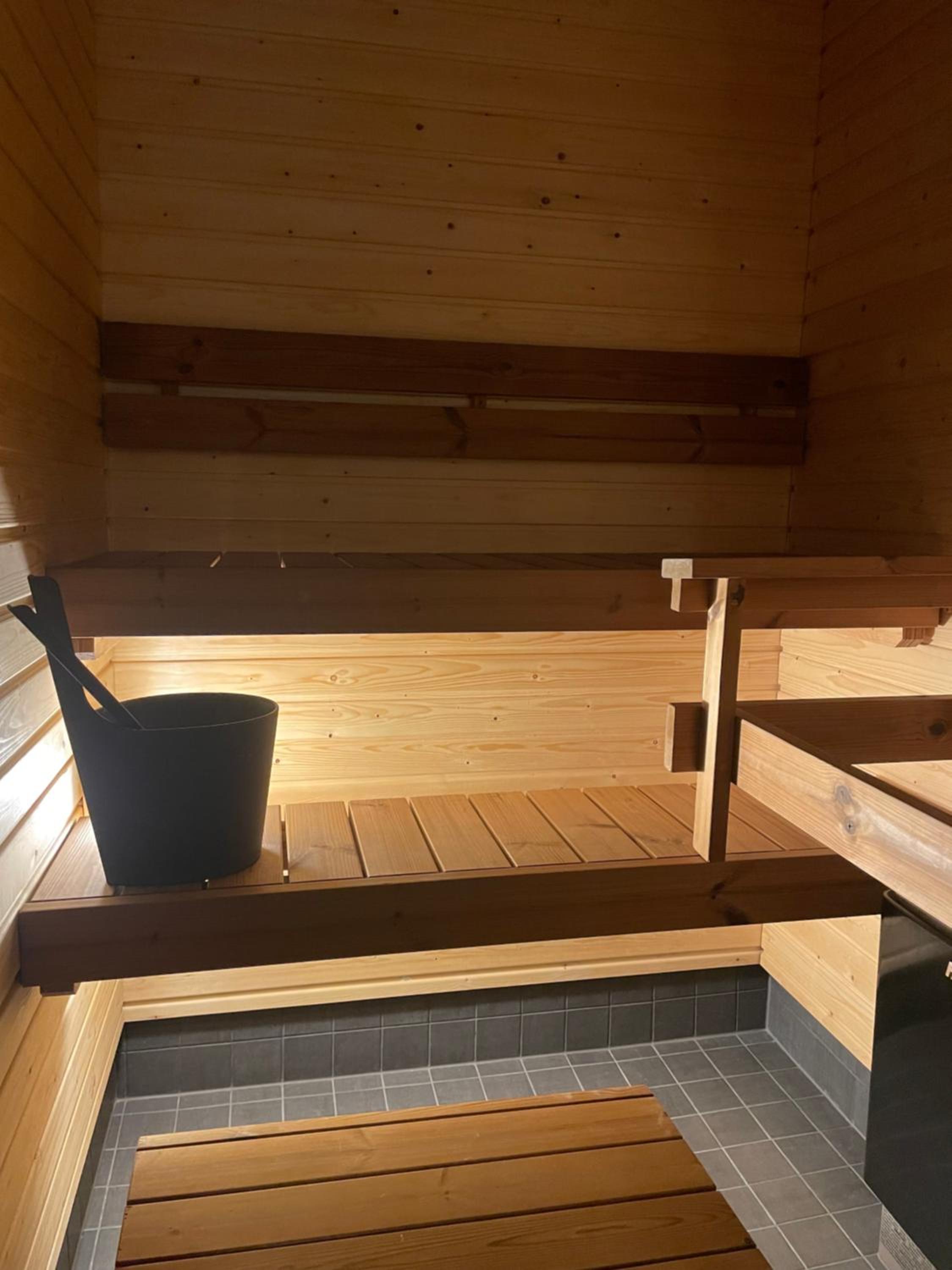 Studio Rudolf - Comfy city apartment with Private sauna & Free Wi-Fi