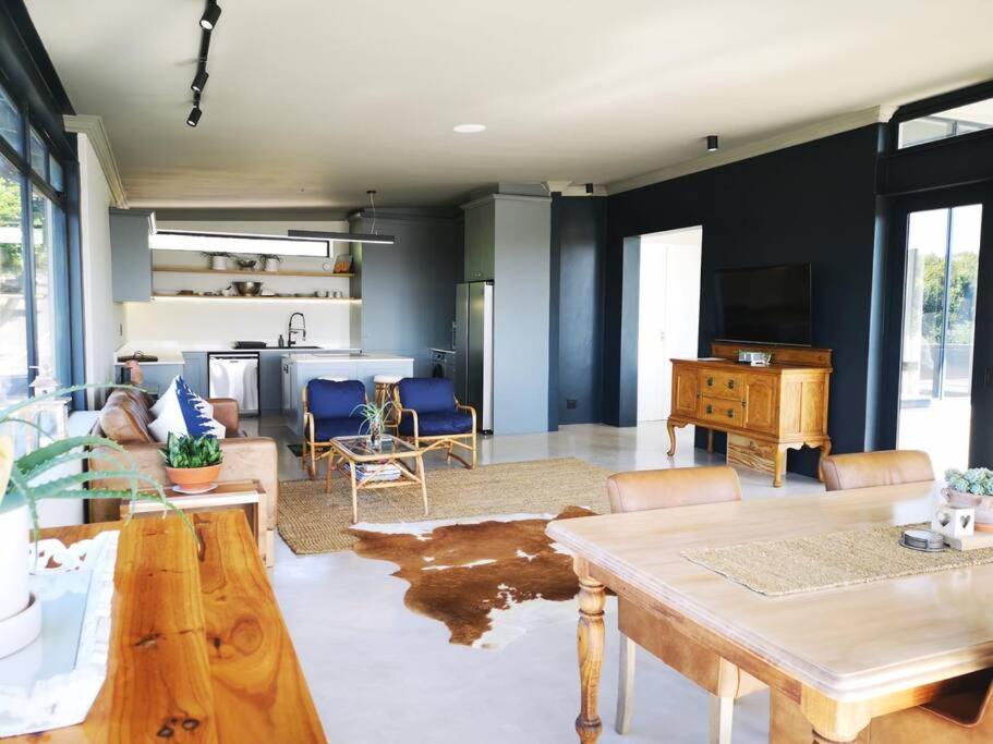 Executive apartment with outstanding view