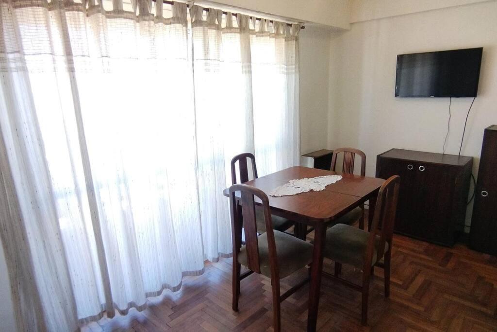 Dpto Hipolito Zona Centro para 2 personas