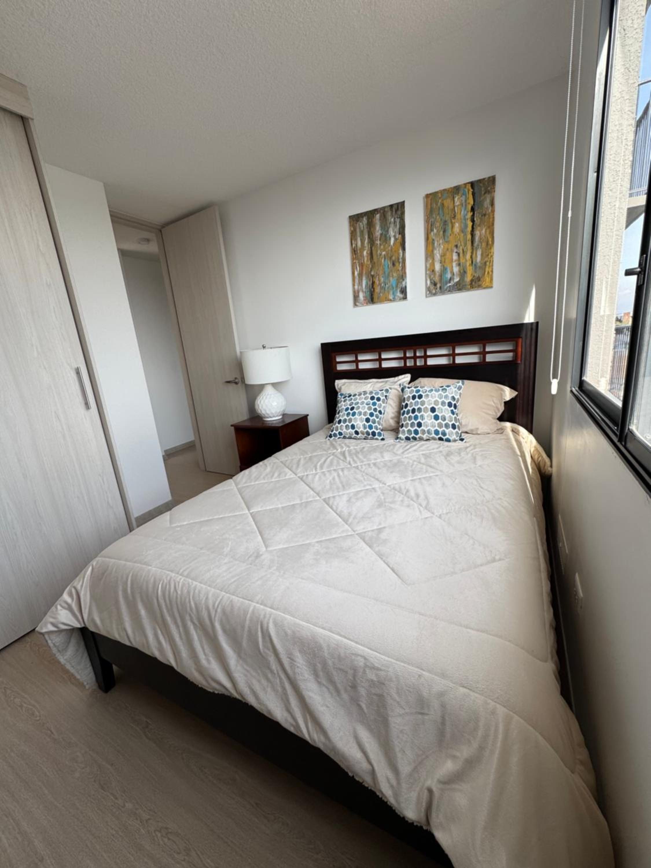 Apartamento norte de Quito, Embajada Americana, Hospital Solca