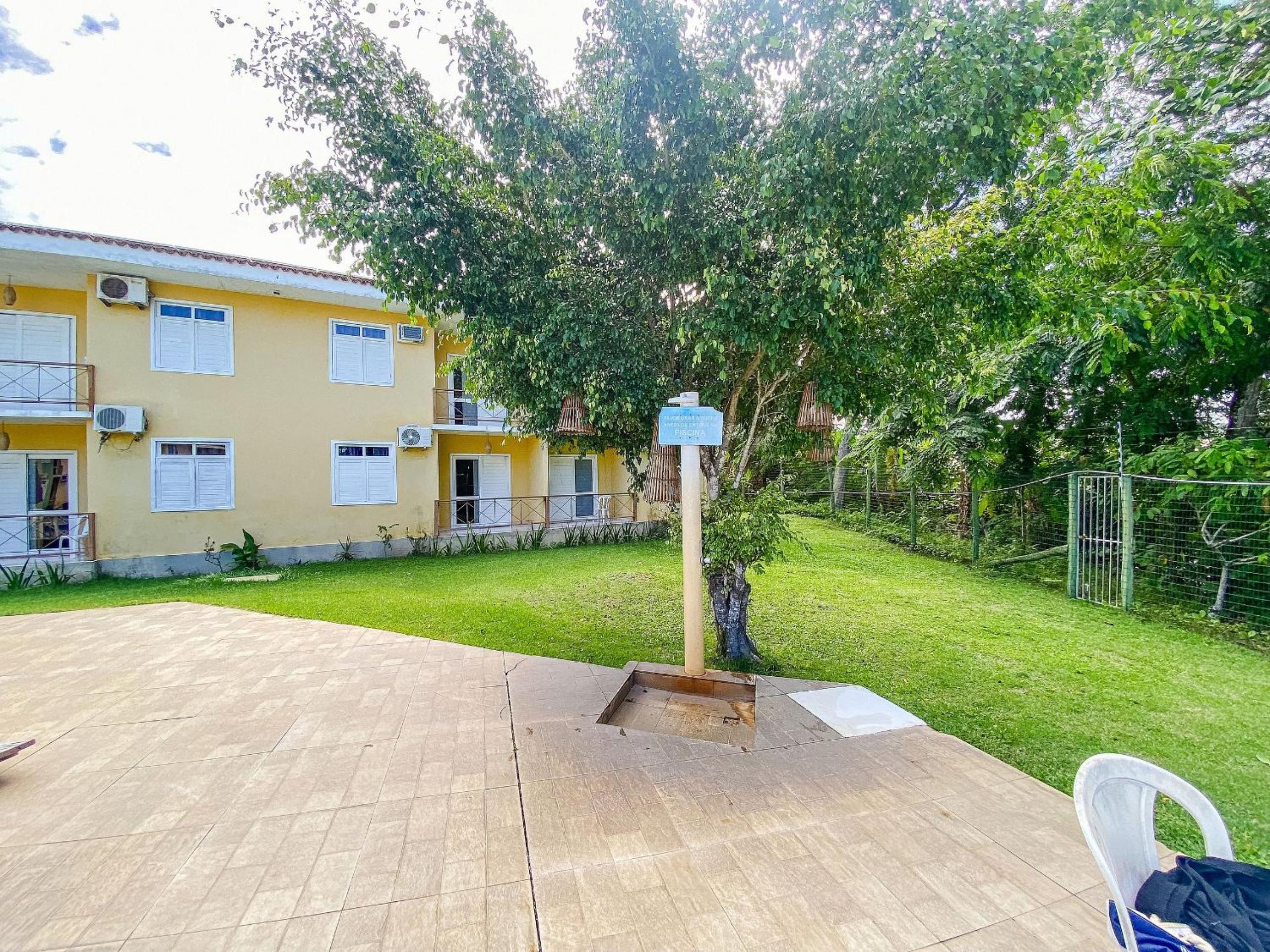 Flat's com 1 quarto, frente praia de Taperapuã, atravessou a rua está na praia, Condomínio Boulevard da Praia conta com piscina, sauna, sala de jogos além 