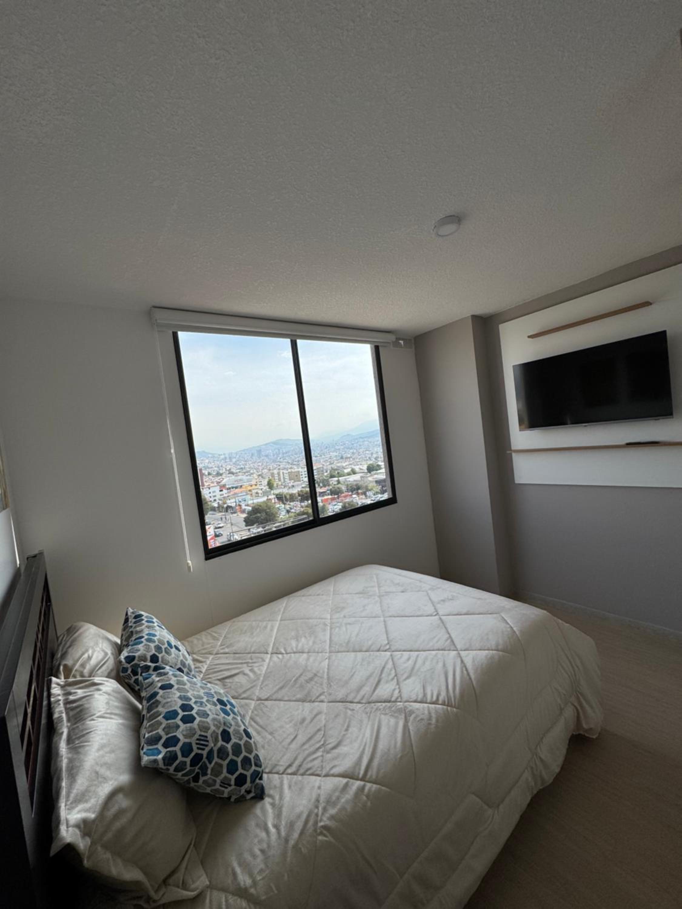 Apartamento norte de Quito, Embajada Americana, Hospital Solca