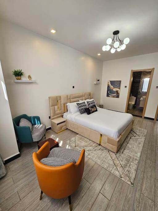 7-Star Residency view 3