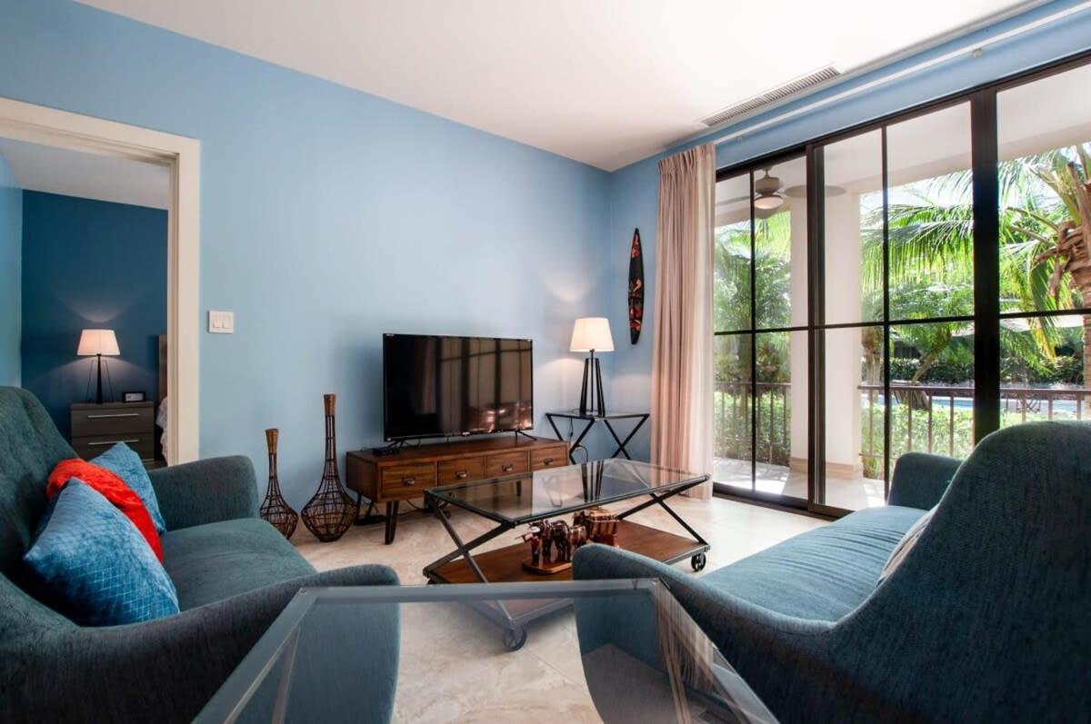 Nicely Decorated Ground-Floor Unit in Front of Pool at Pacifico in Coco