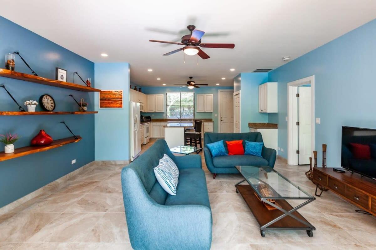 Nicely Decorated Ground-Floor Unit in Front of Pool at Pacifico in Coco