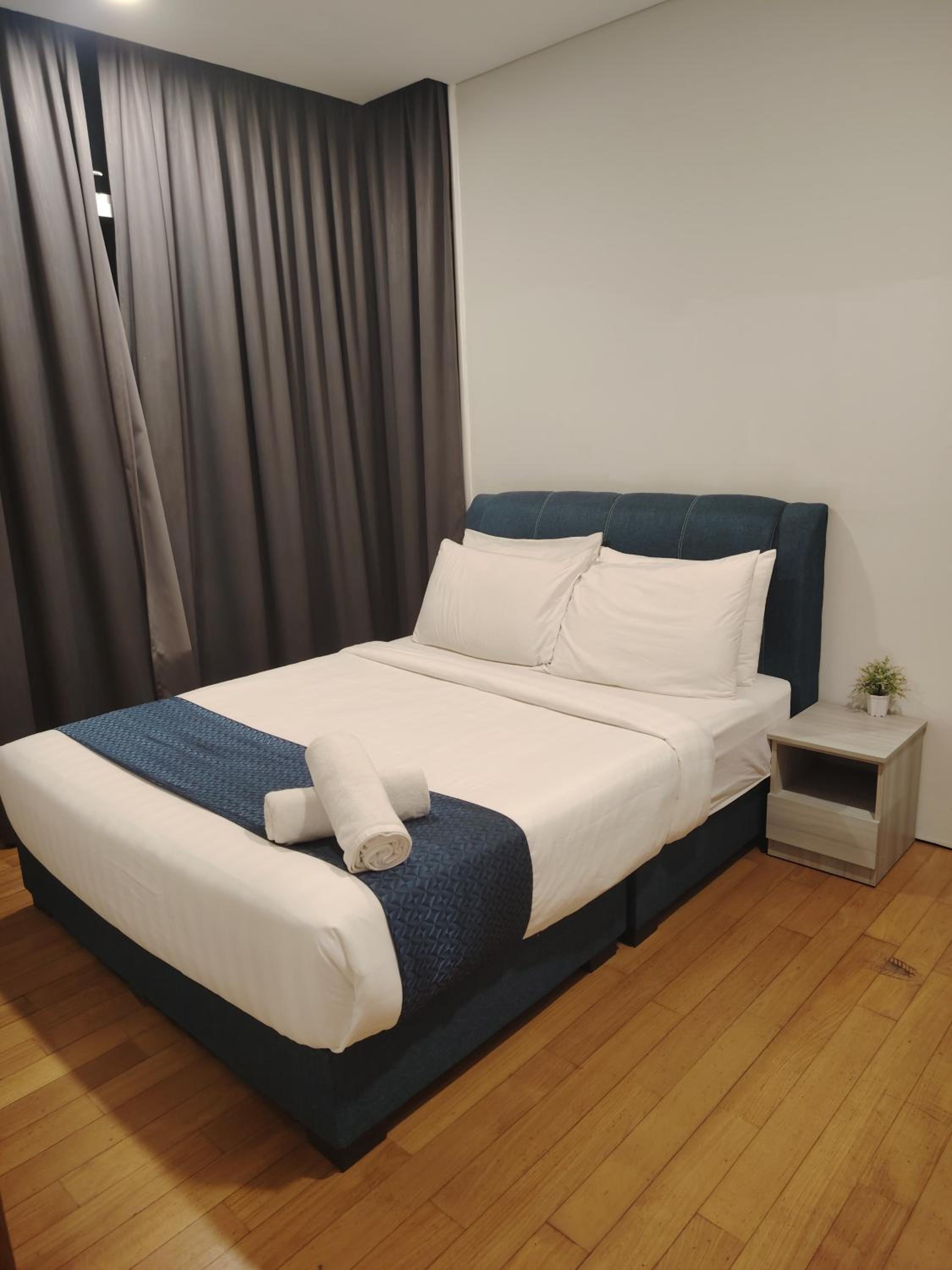Sky Suites Near City Centre