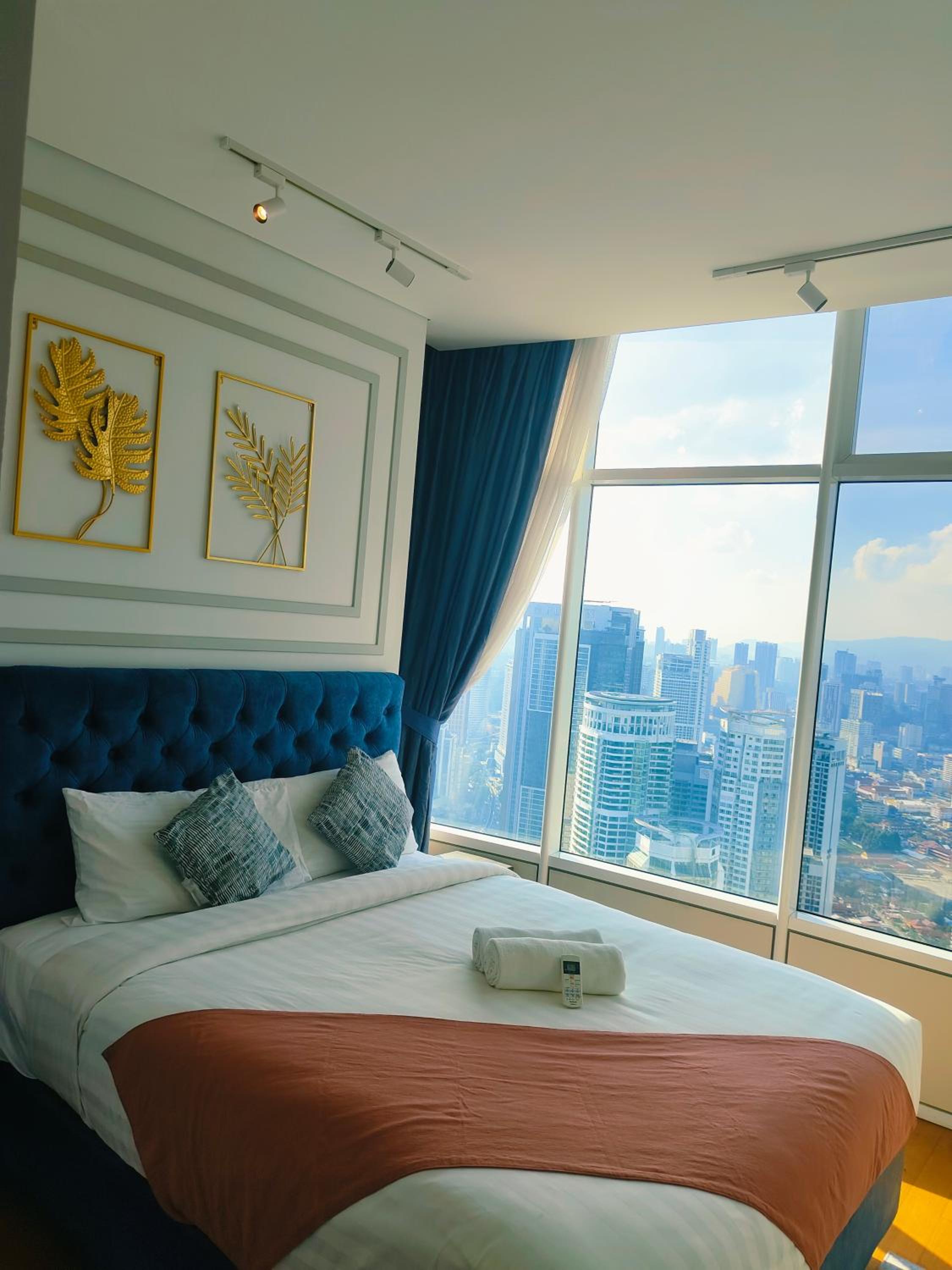 Sky Suites Near City Centre