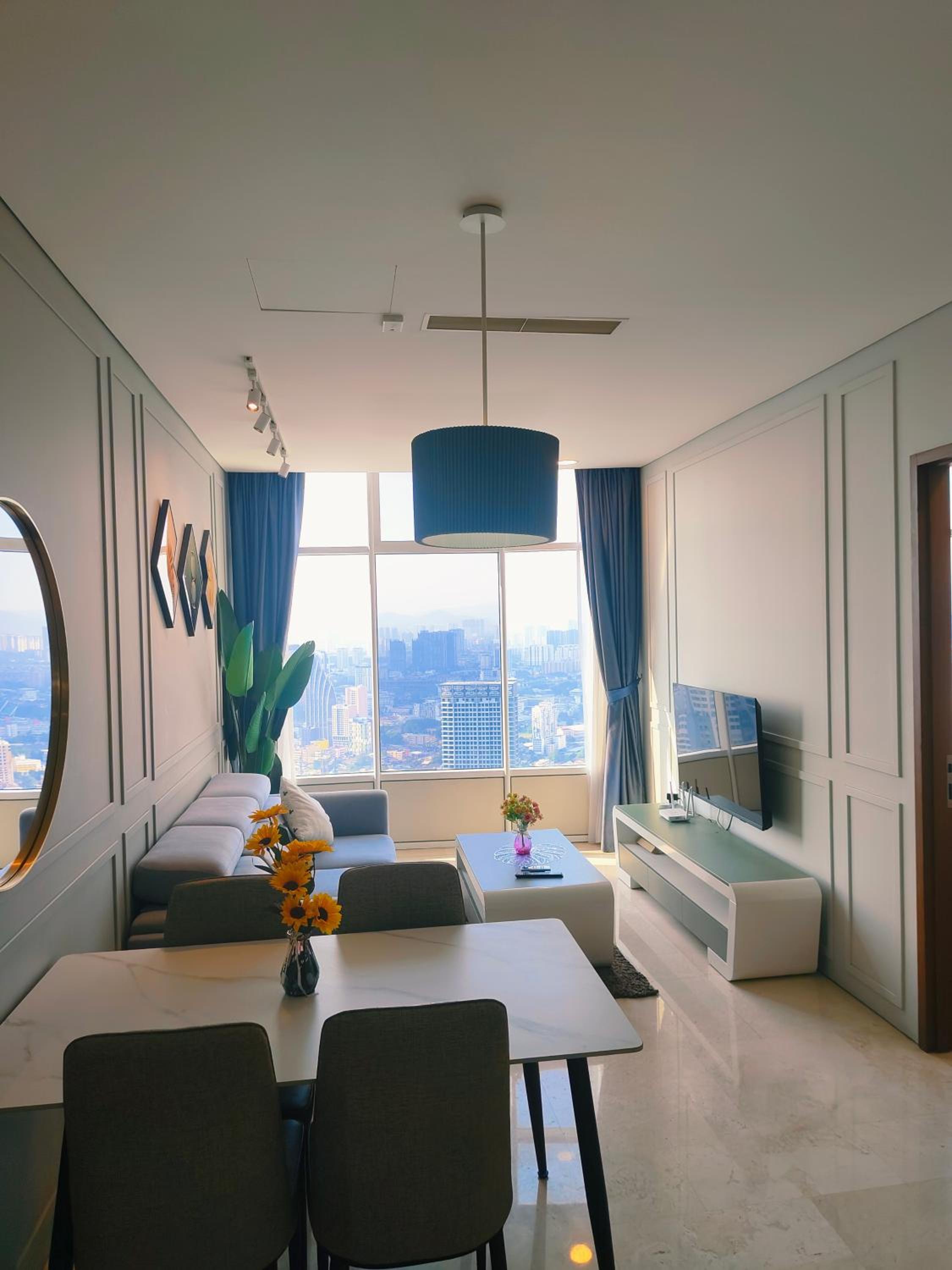 Sky Suites Near City Centre