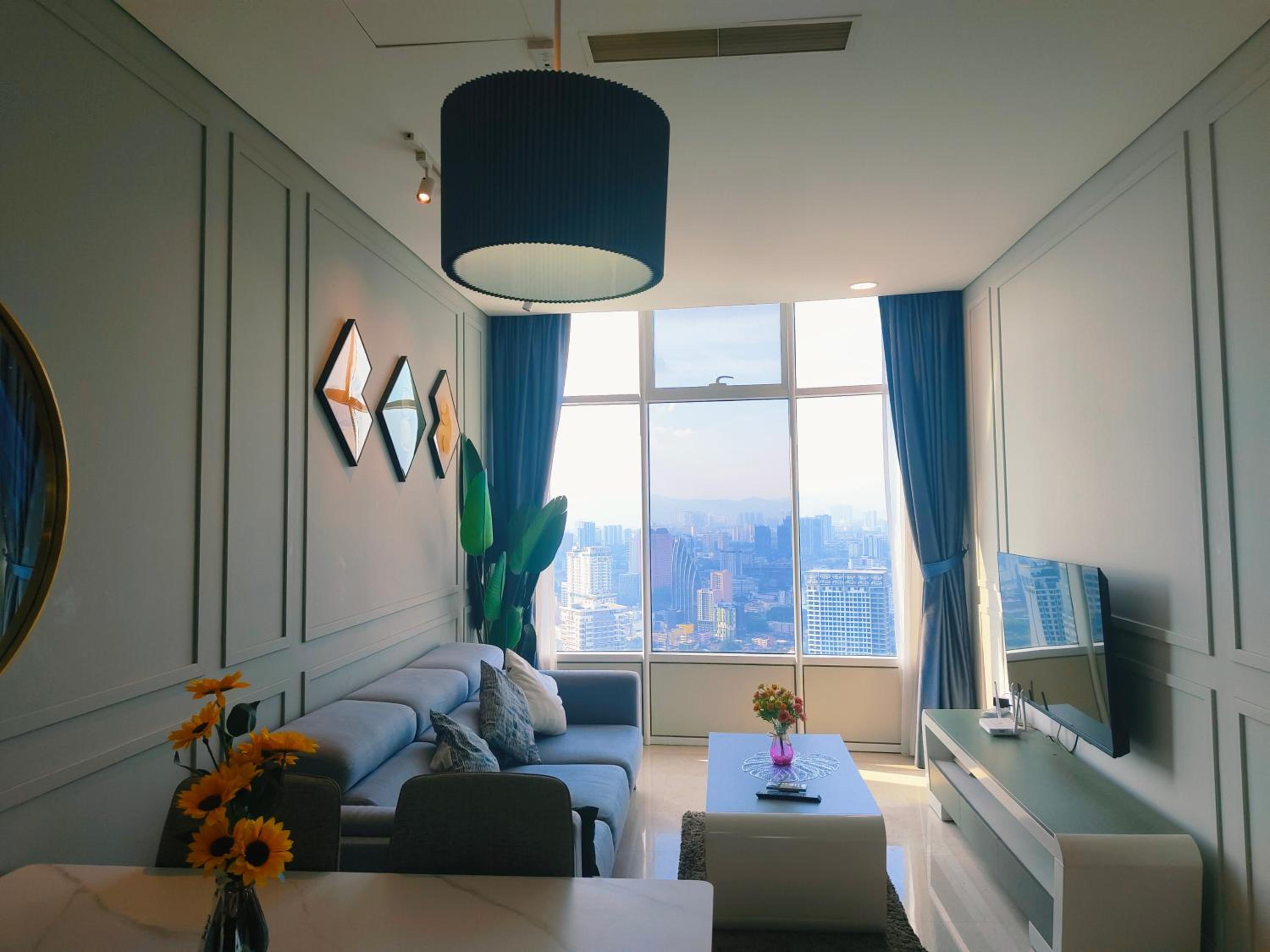Sky Suites Near City Centre