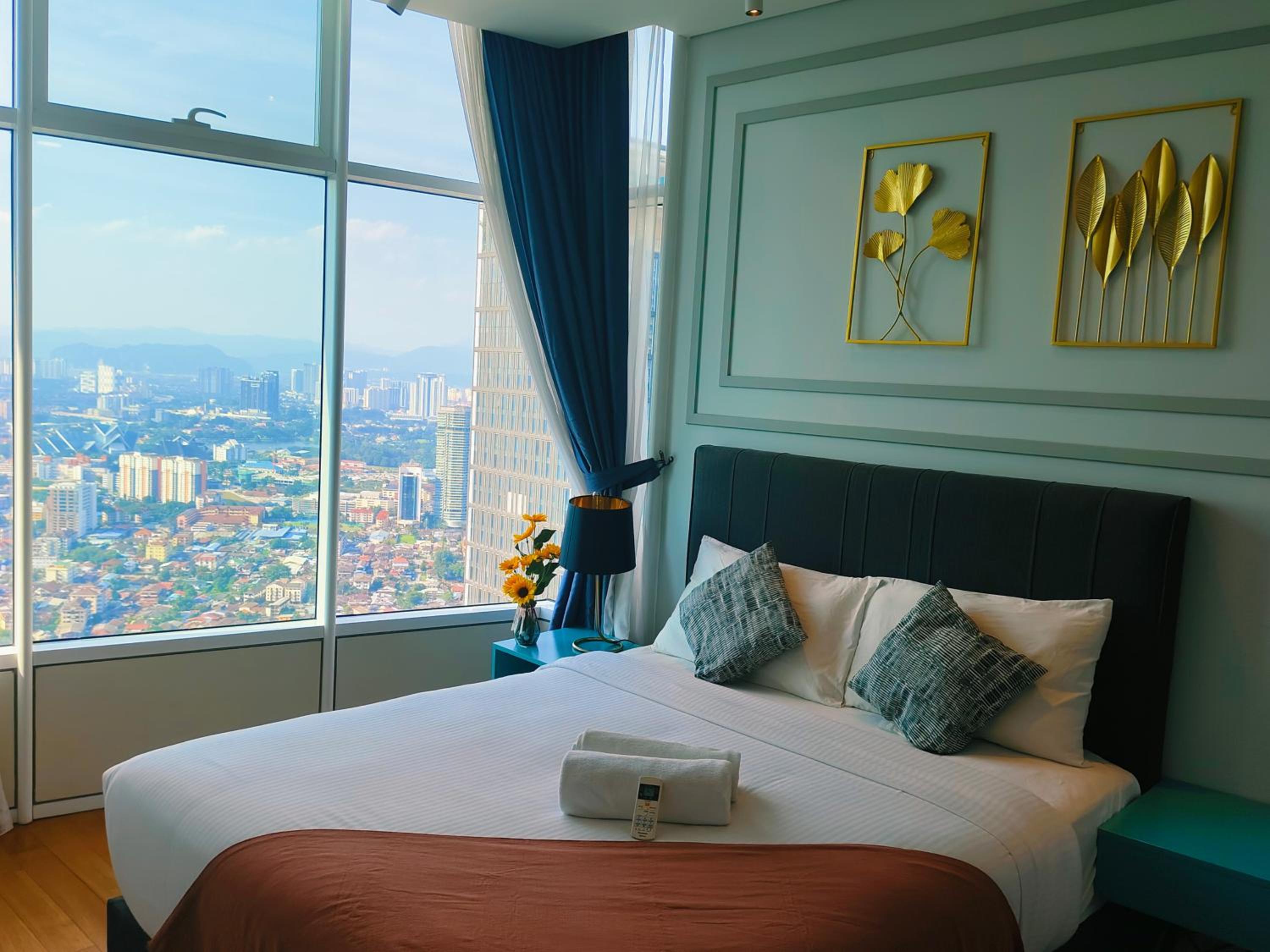 Sky Suites Near City Centre