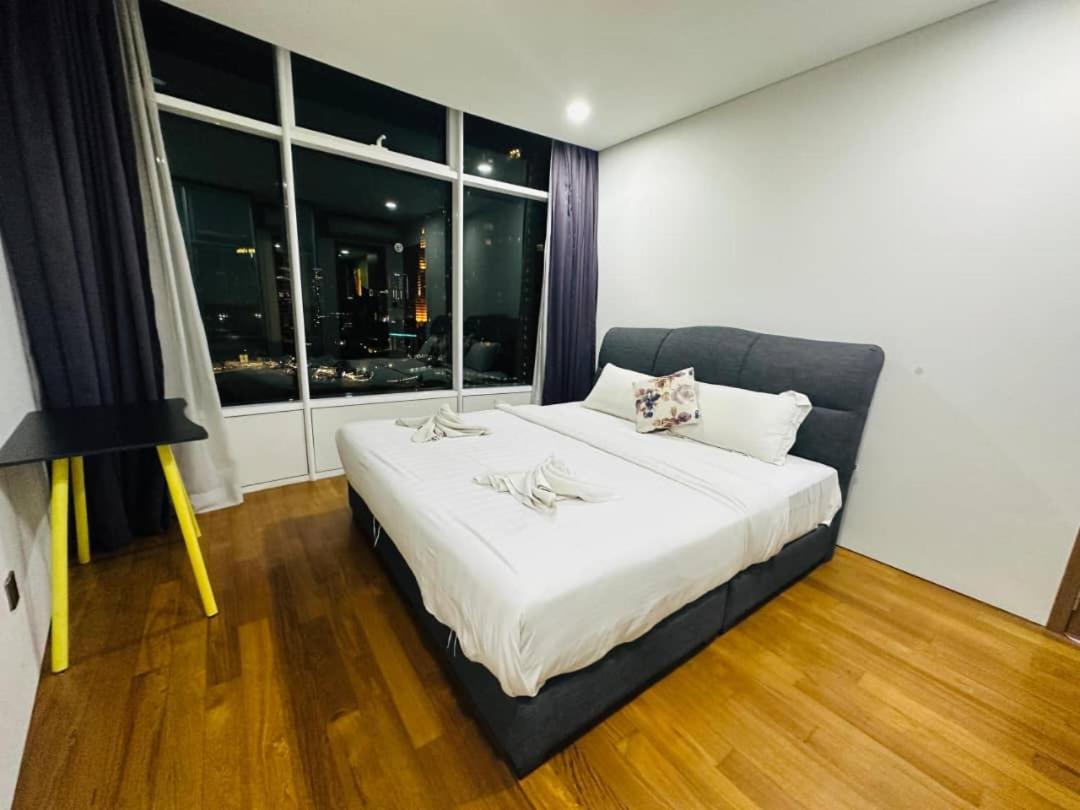 Sky Suites Near City Centre