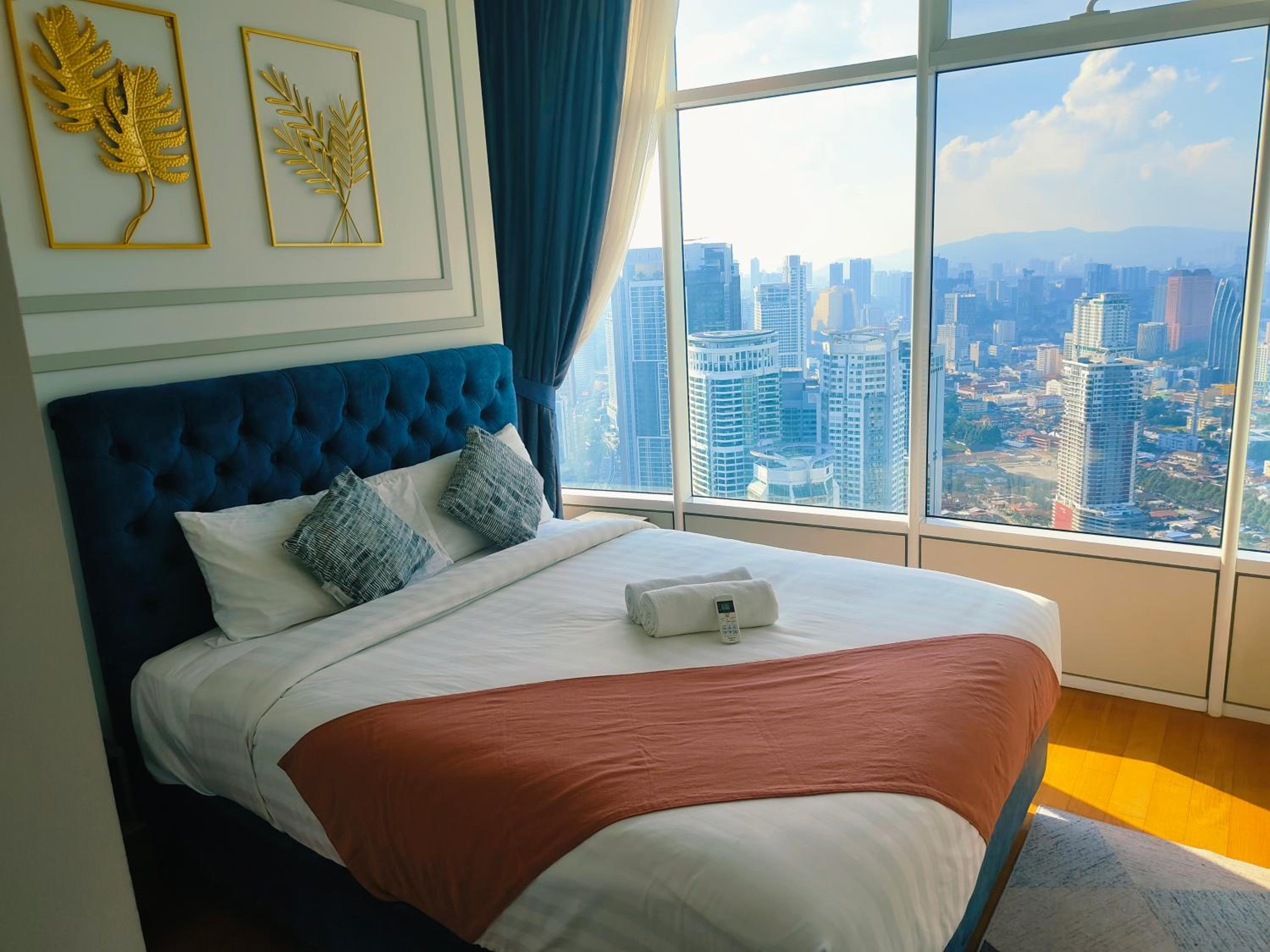 Sky Suites Near City Centre