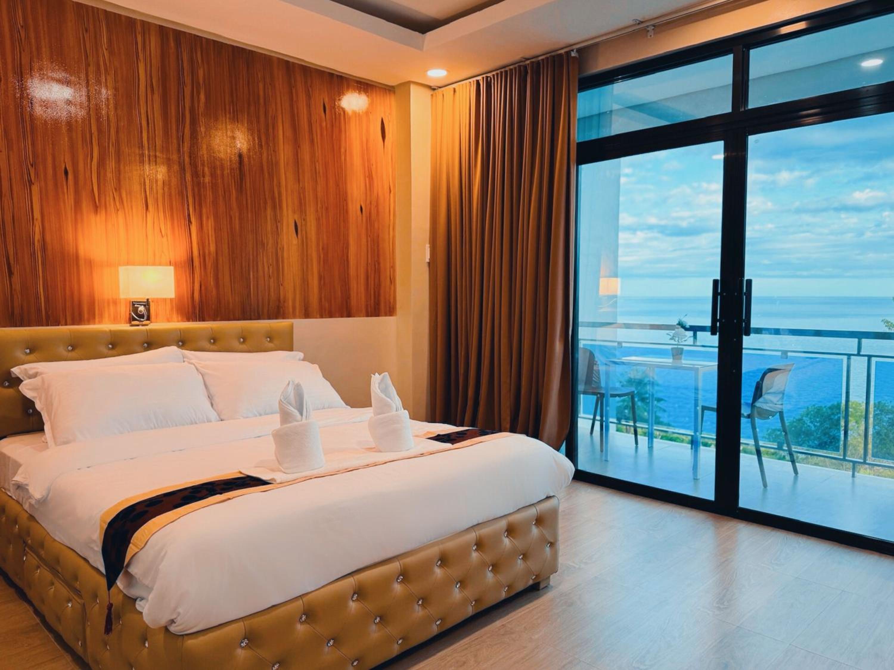 De Cairos Mountain and Ocean View Resort view 3