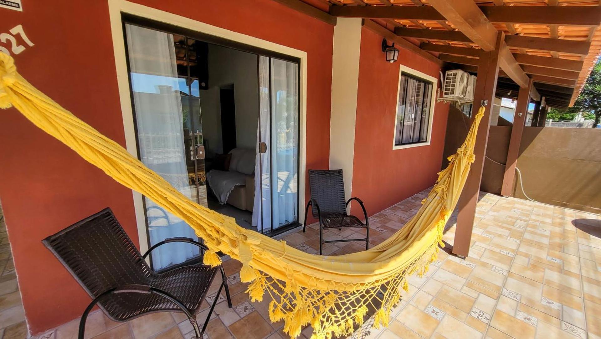 Casa a 2 quadras da Praia de Zimbros RW2724
