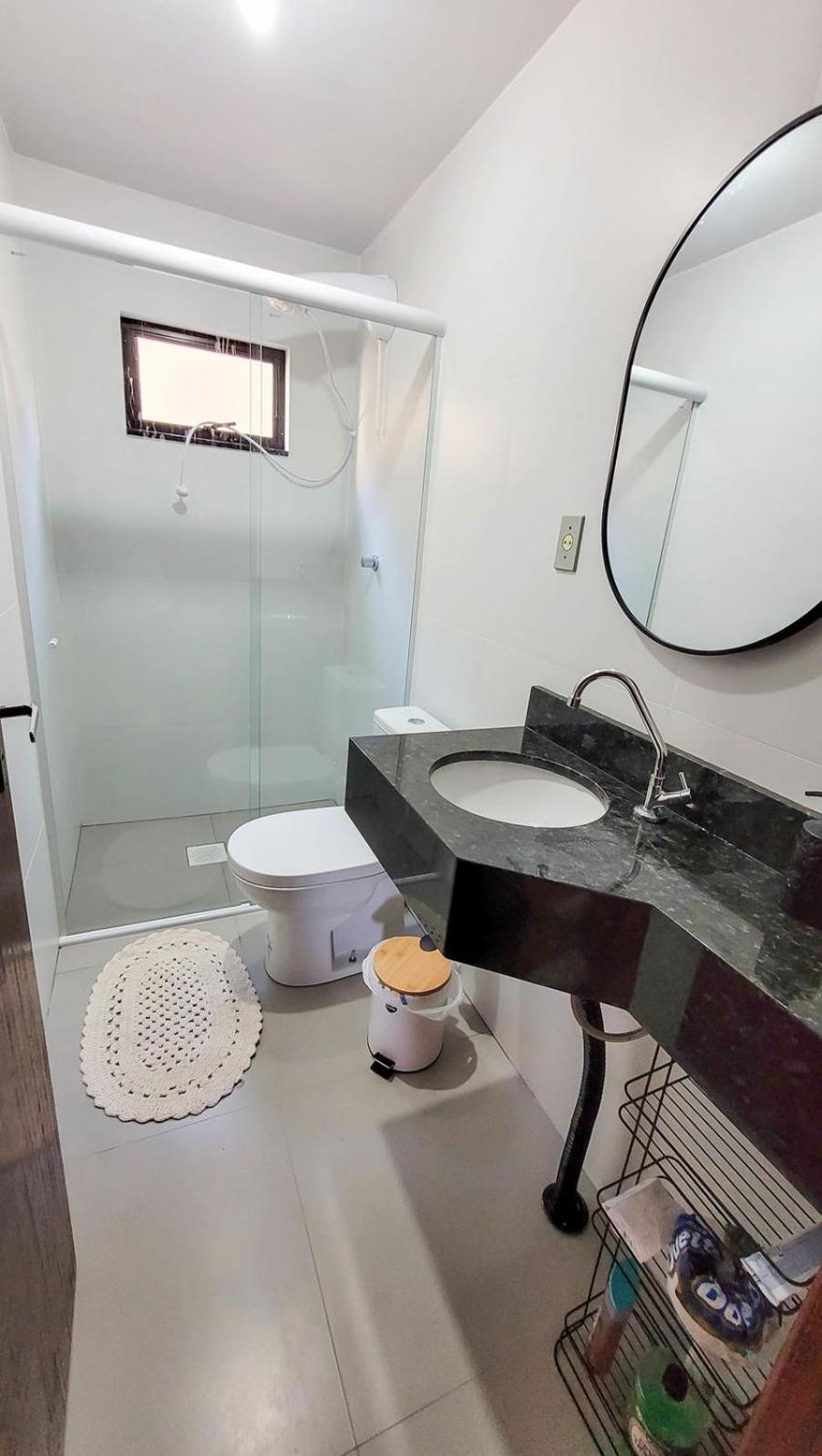 Casa a 2 quadras da Praia de Zimbros RW2724