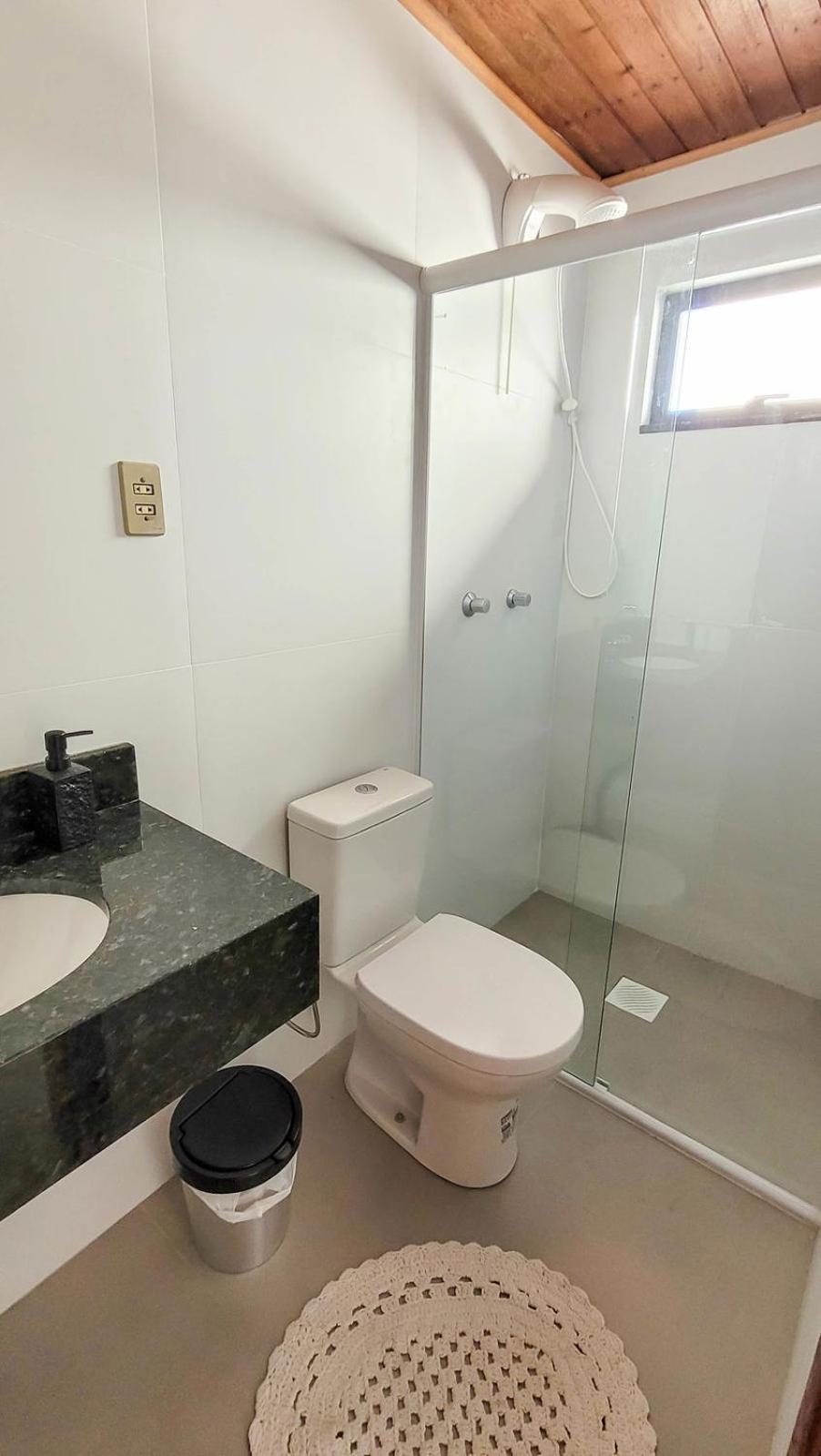 Casa a 2 quadras da Praia de Zimbros RW2724